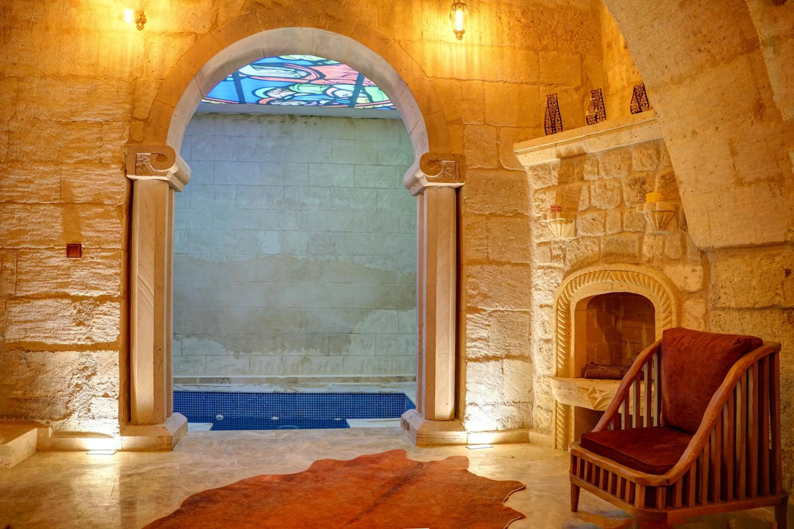 Swimming pool in The Calypso Cave