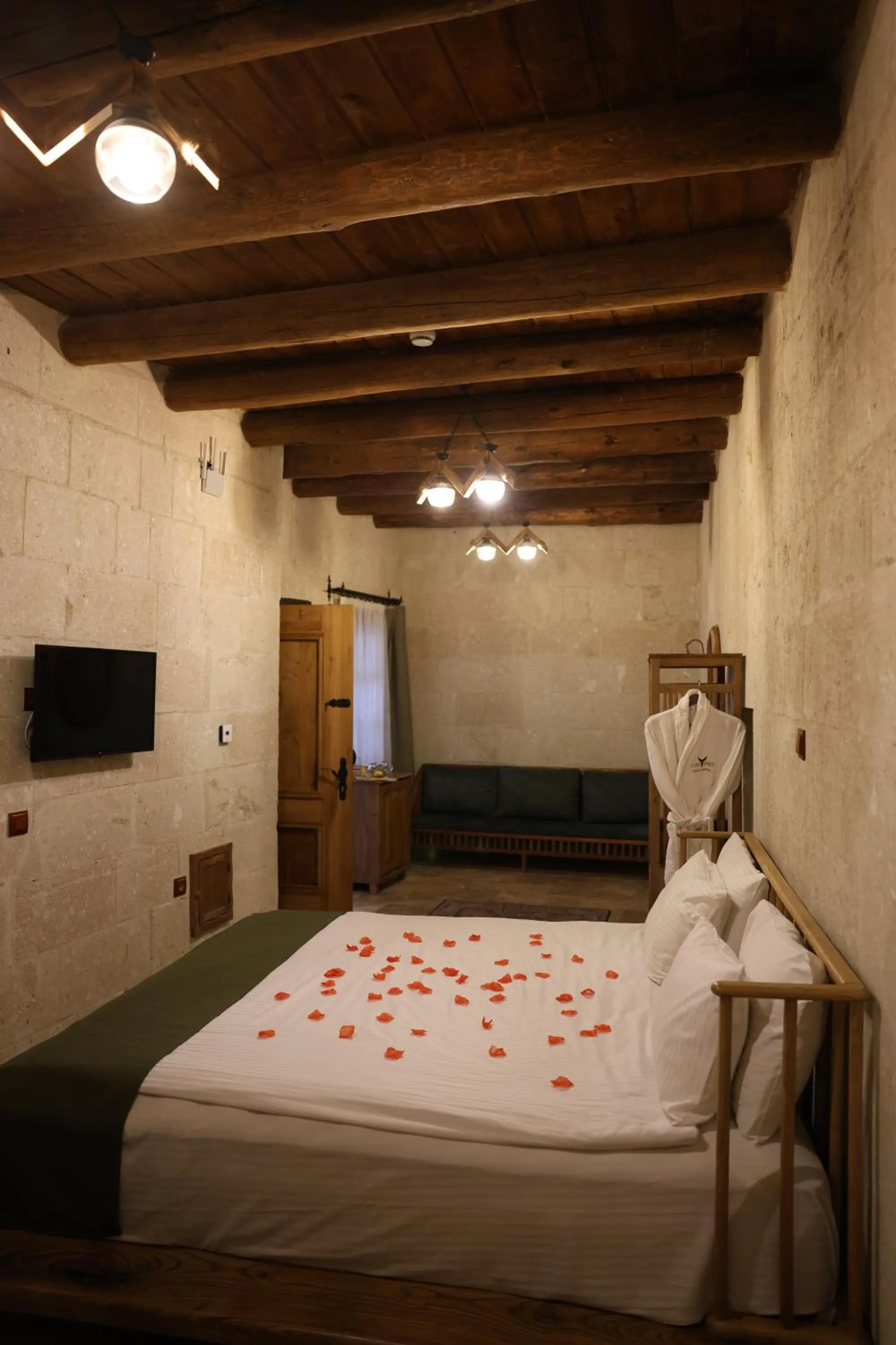 Bed in The Calypso Cave