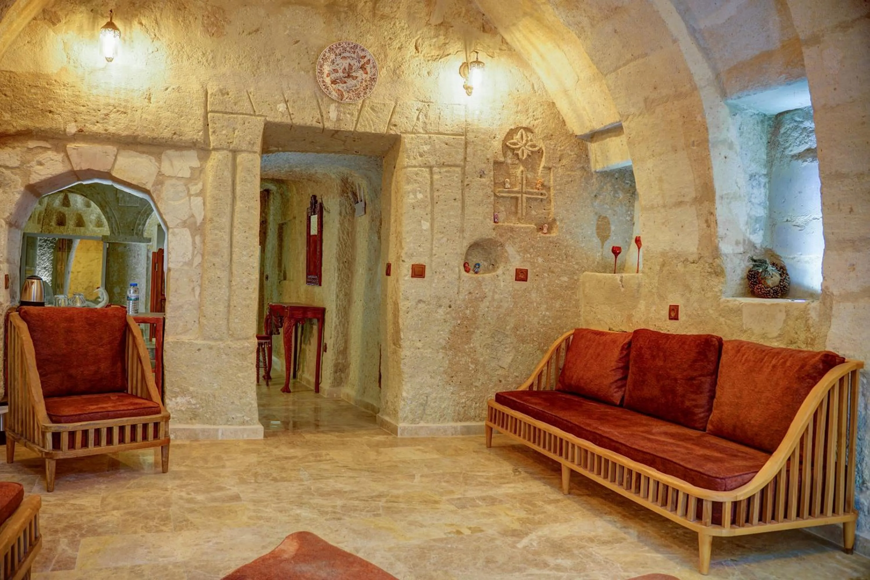 Living room in The Calypso Cave