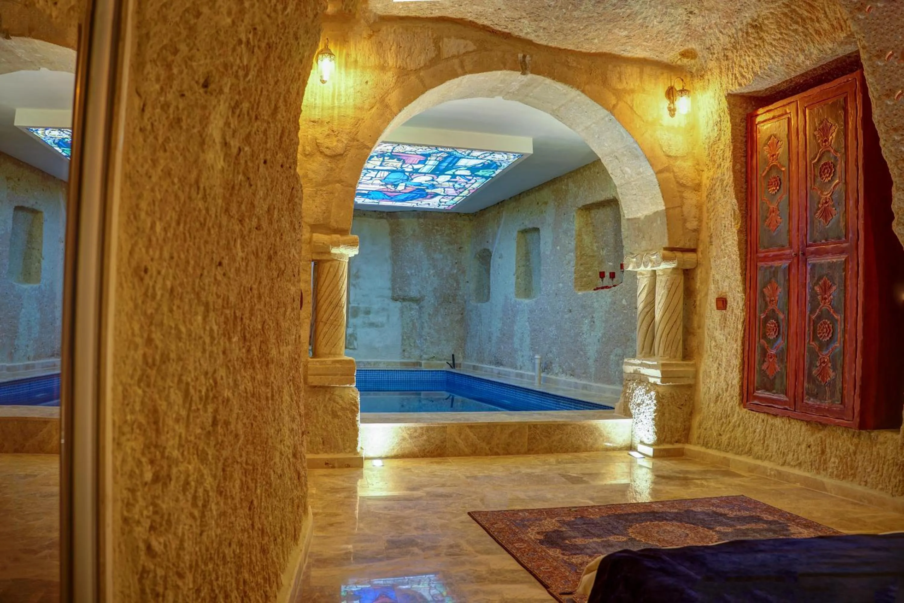 Swimming pool in The Calypso Cave