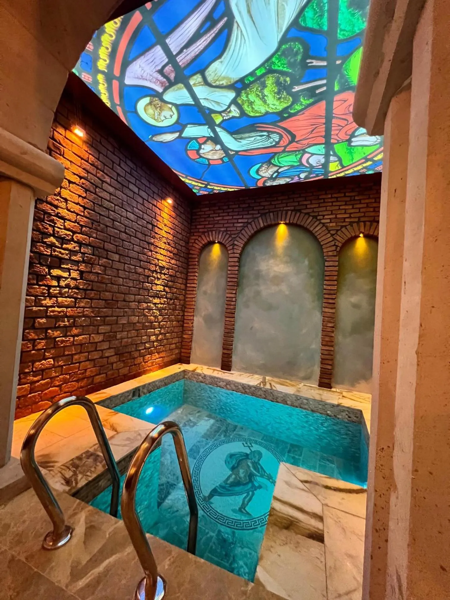 Swimming pool in The Calypso Cave