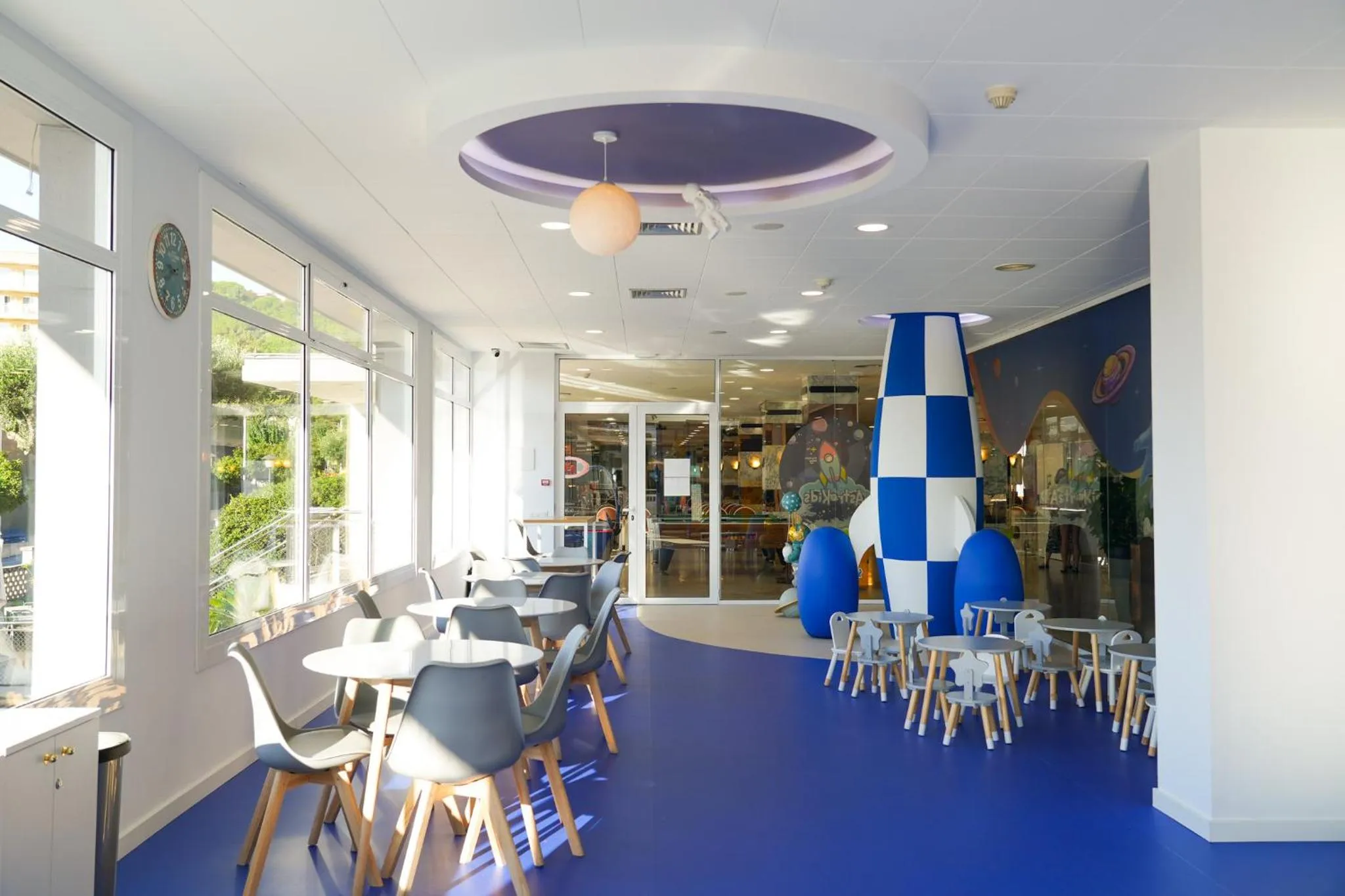 Kids's club in htop Olympic #htopEnjoy