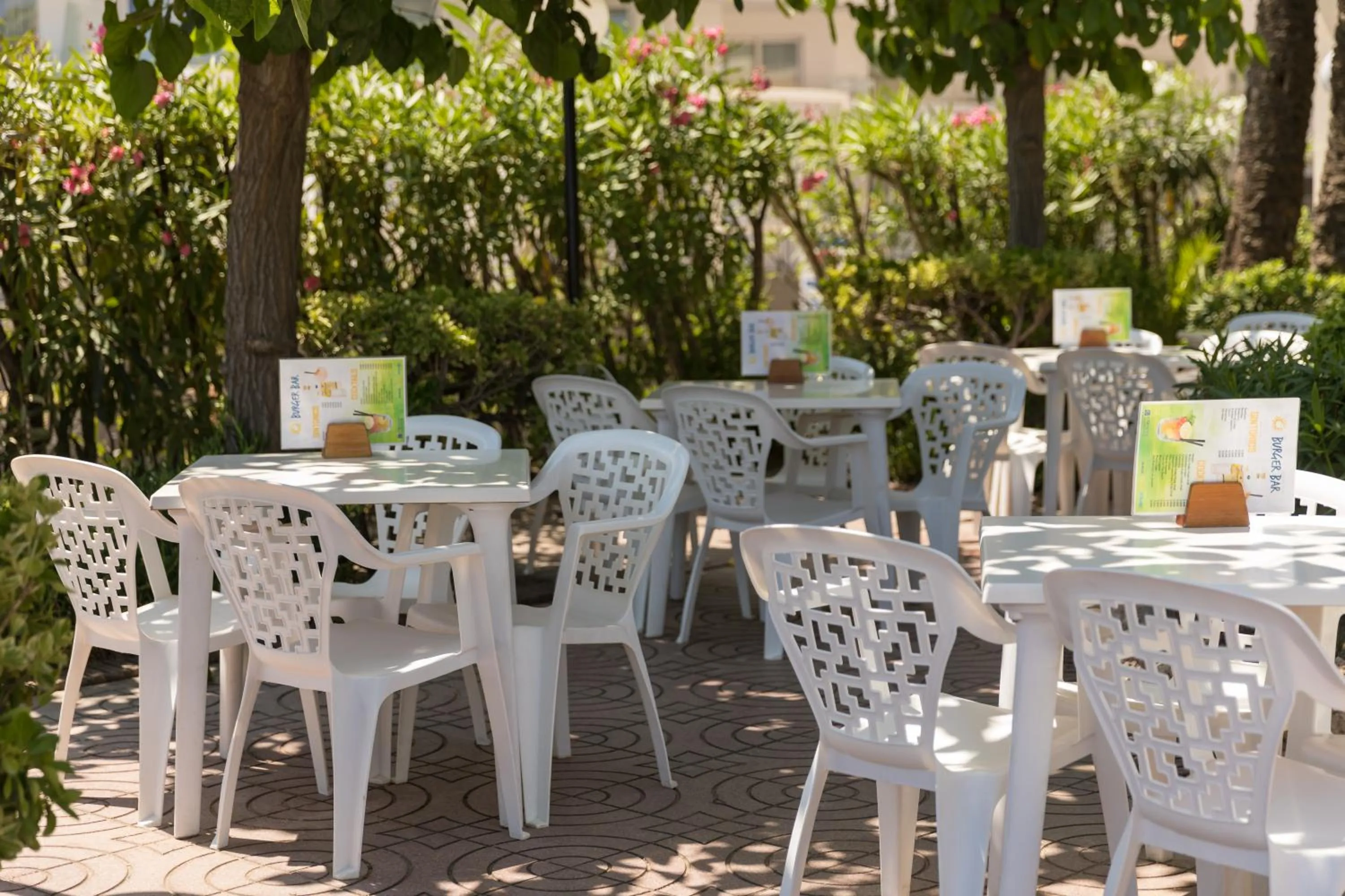 Patio in htop Royal Sun #htopFun