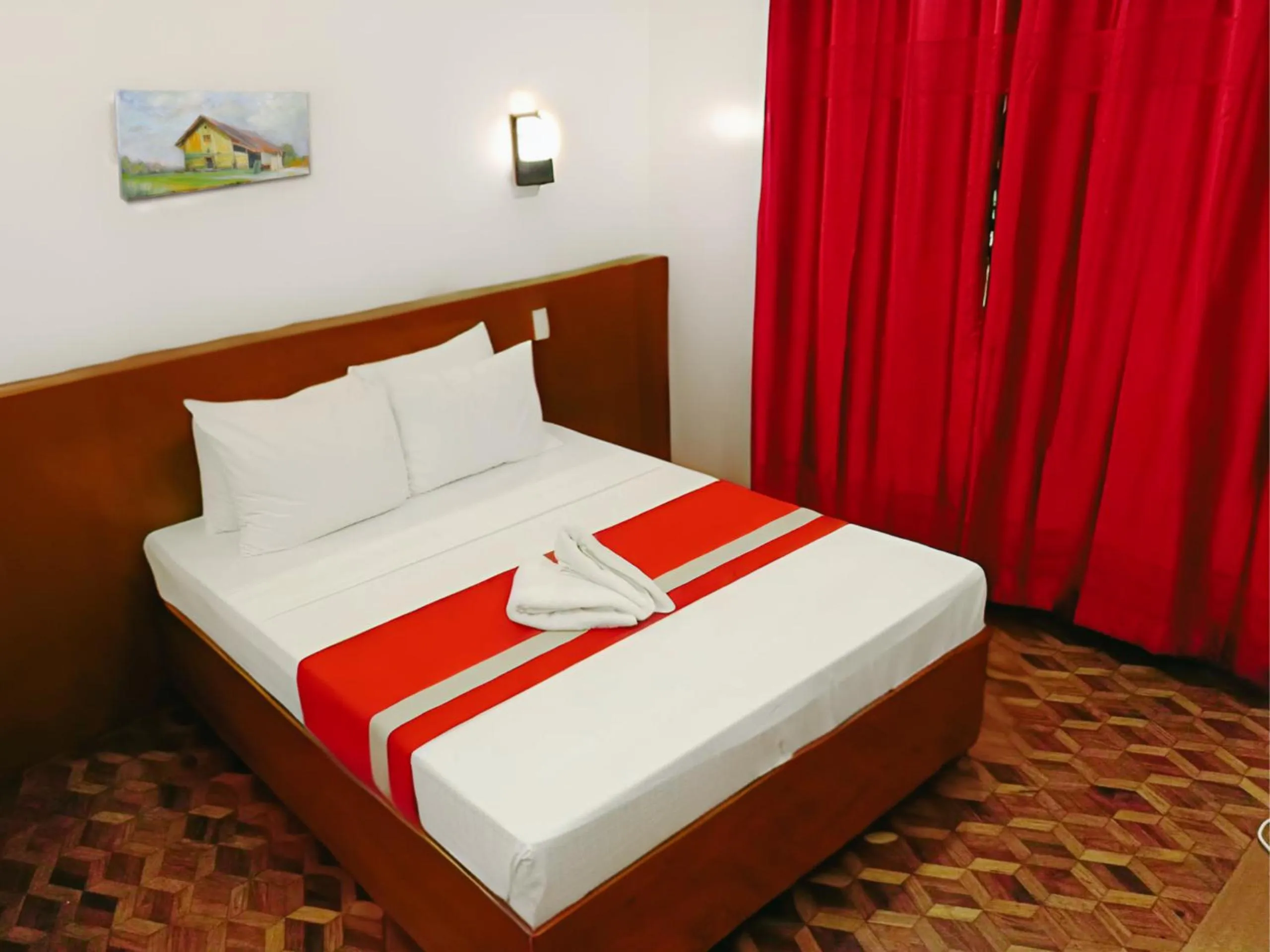 Bedroom, Bed in Dy Heritage Suites