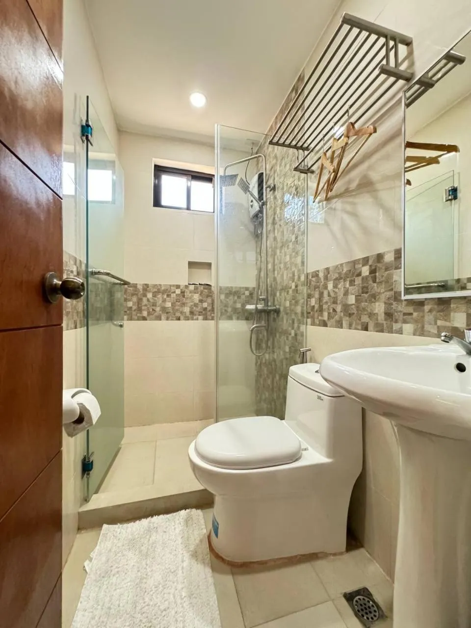 Bathroom in Dy Heritage Suites