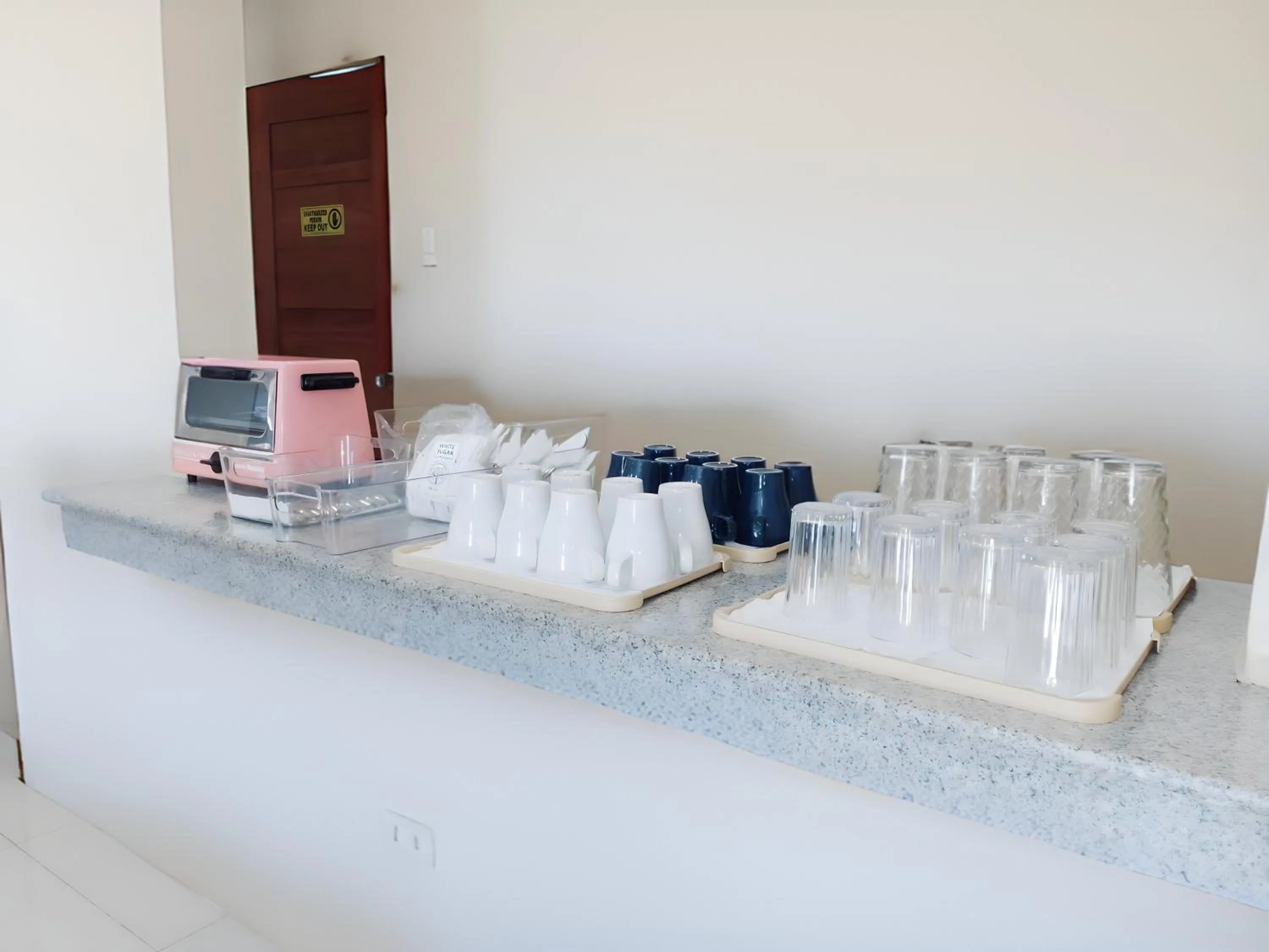 Coffee/tea facilities in Dy Heritage Suites
