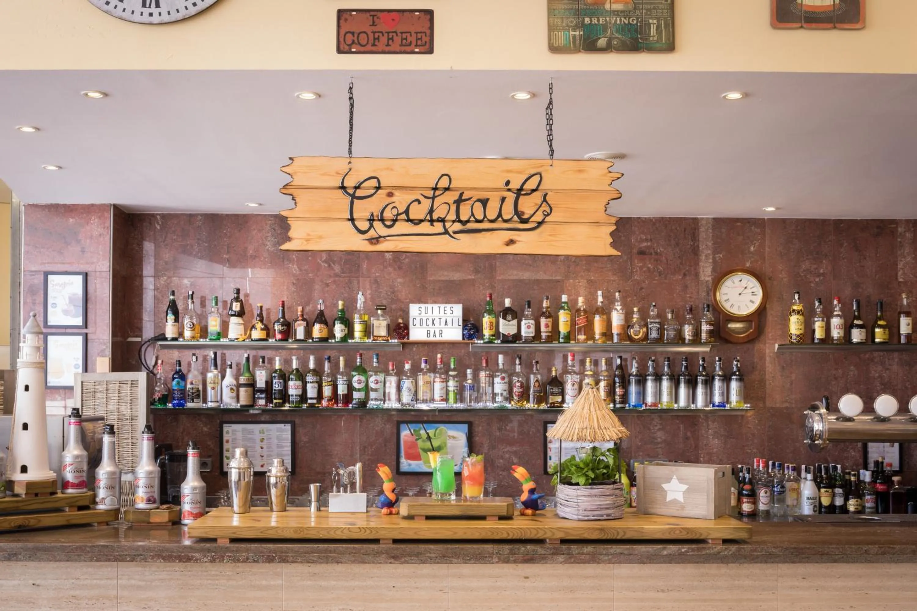 Restaurant/places to eat in htop Royal Sun Suites #htopFun