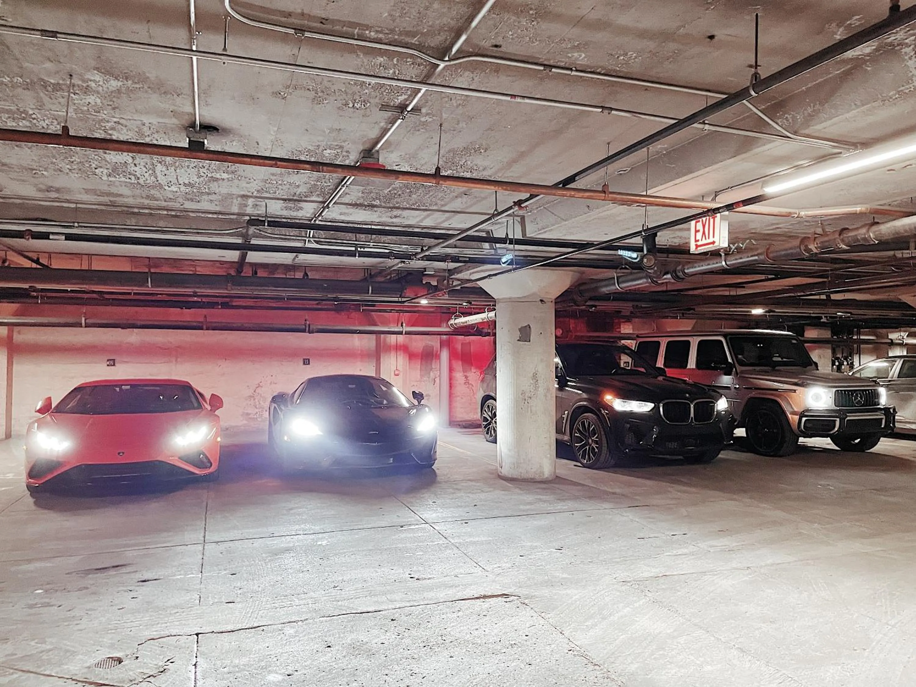 South Loop 2BR Getaway with Smart TVs & Optional Parking Near McCormick Place, Museum Campus & Downtown