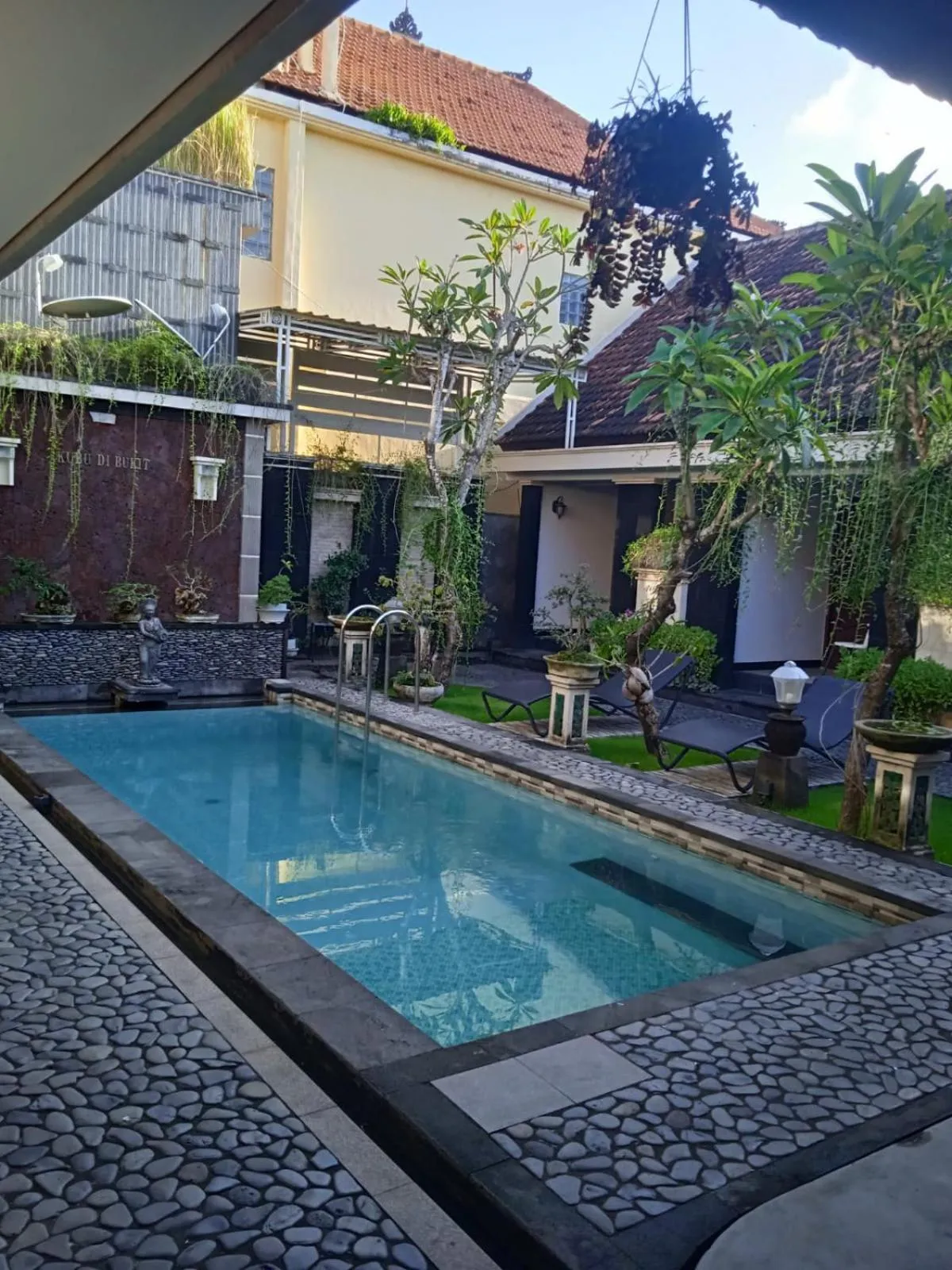 Swimming pool in NEW KUBU DI BUKIT apartemen & motor bike rental near beach and 10 minute to airpot
