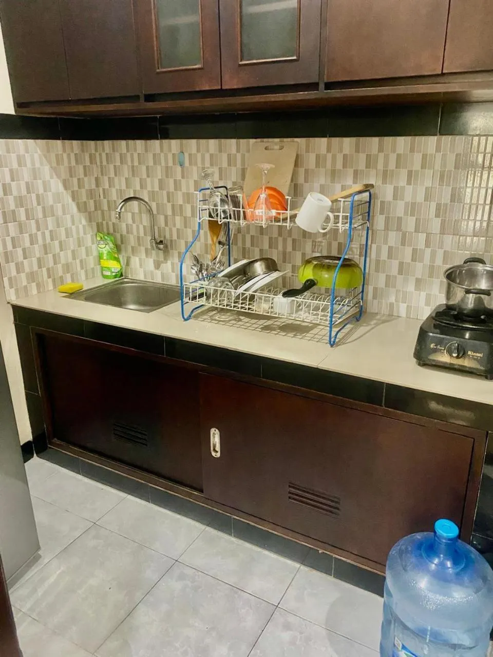 Kitchen or kitchenette in NEW KUBU DI BUKIT apartemen & motor bike rental near beach and 10 minute to airpot