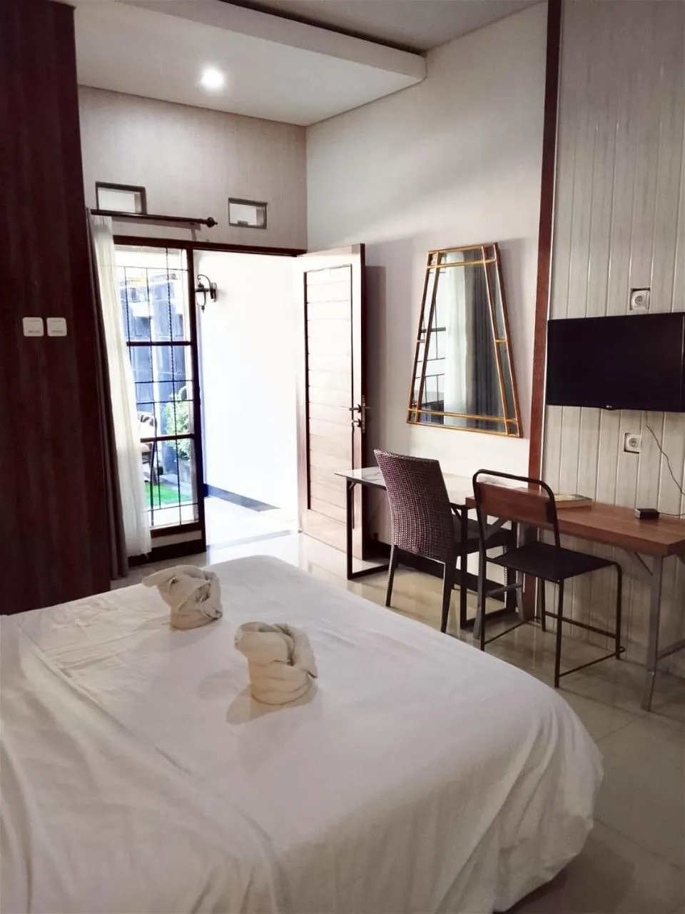 Guests, Bed in NEW KUBU DI BUKIT apartemen & motor bike rental near beach and 10 minute to airpot