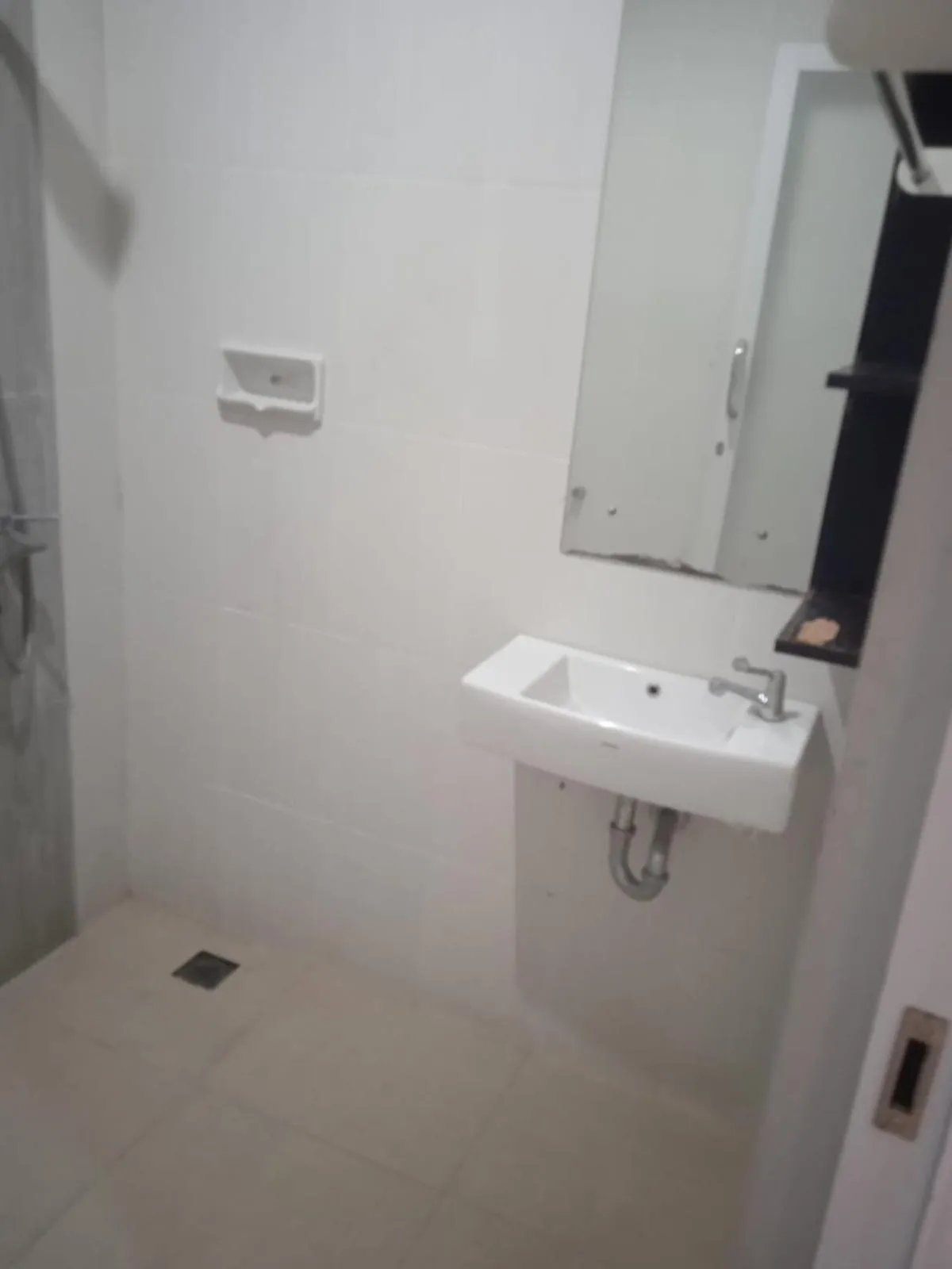 Shower in NEW KUBU DI BUKIT apartemen & motor bike rental near beach and 10 minute to airpot