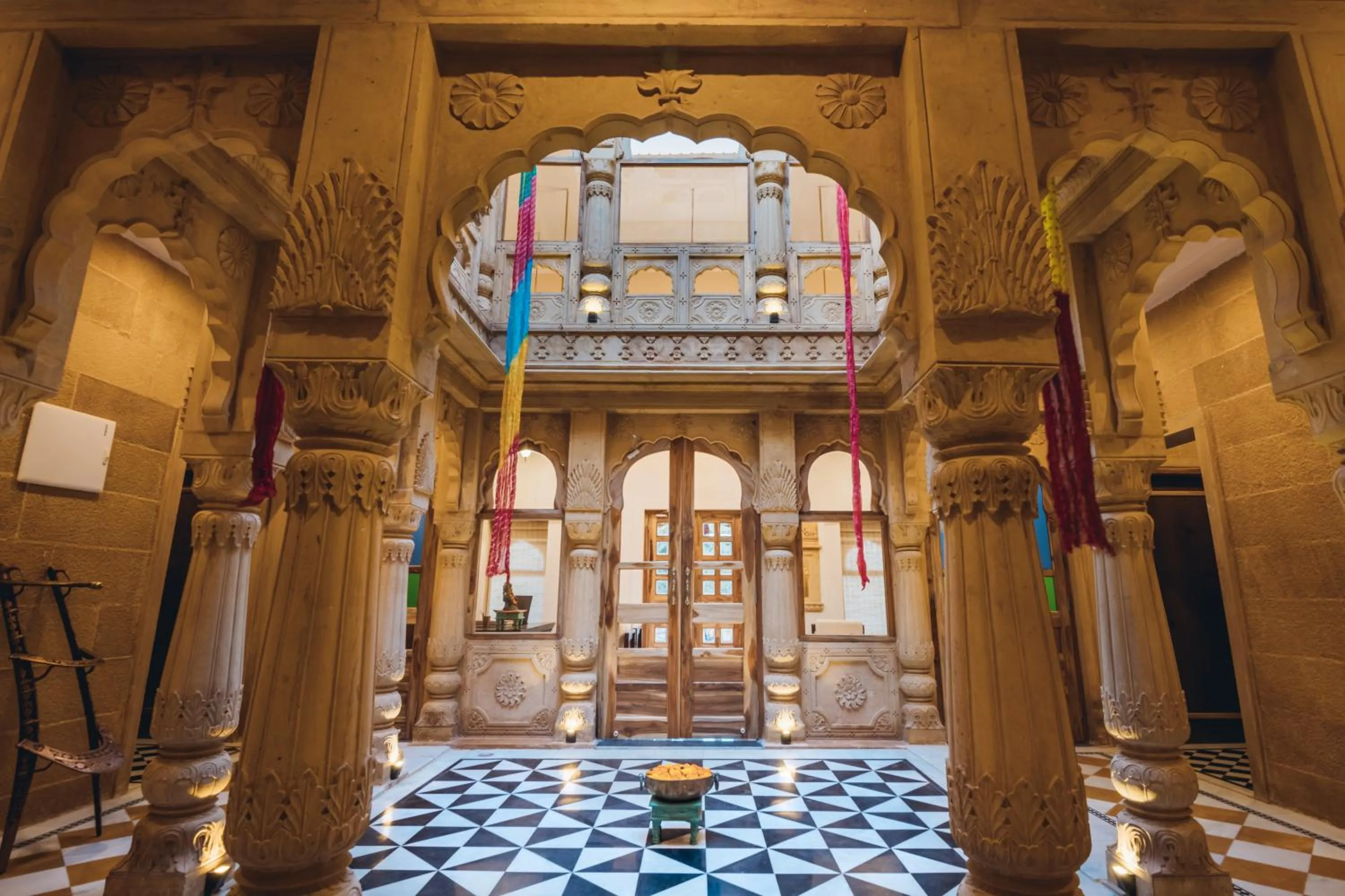 Inner courtyard view in Hotel Dev Garh