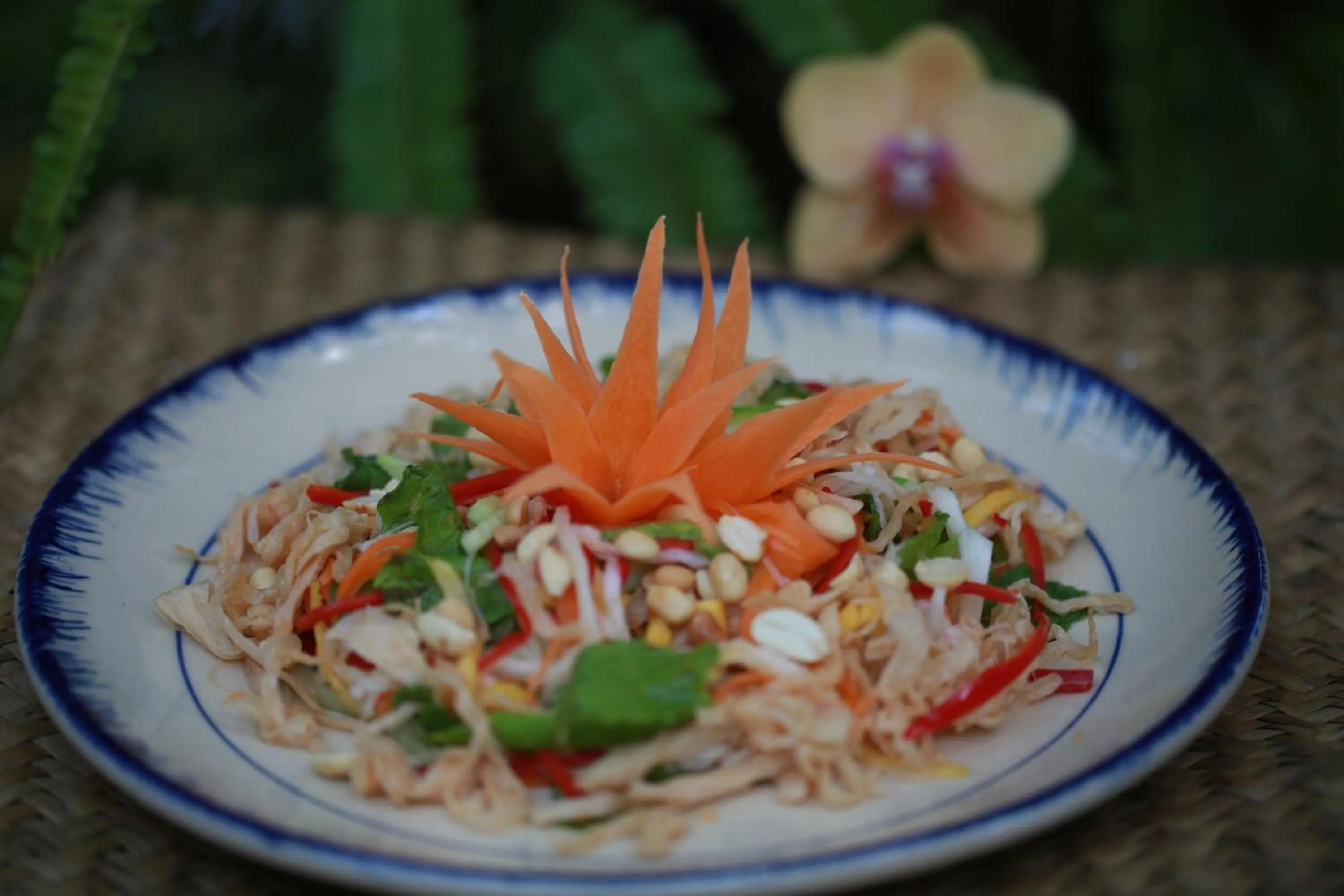 Restaurant/places to eat in Vamxang Rustic Home