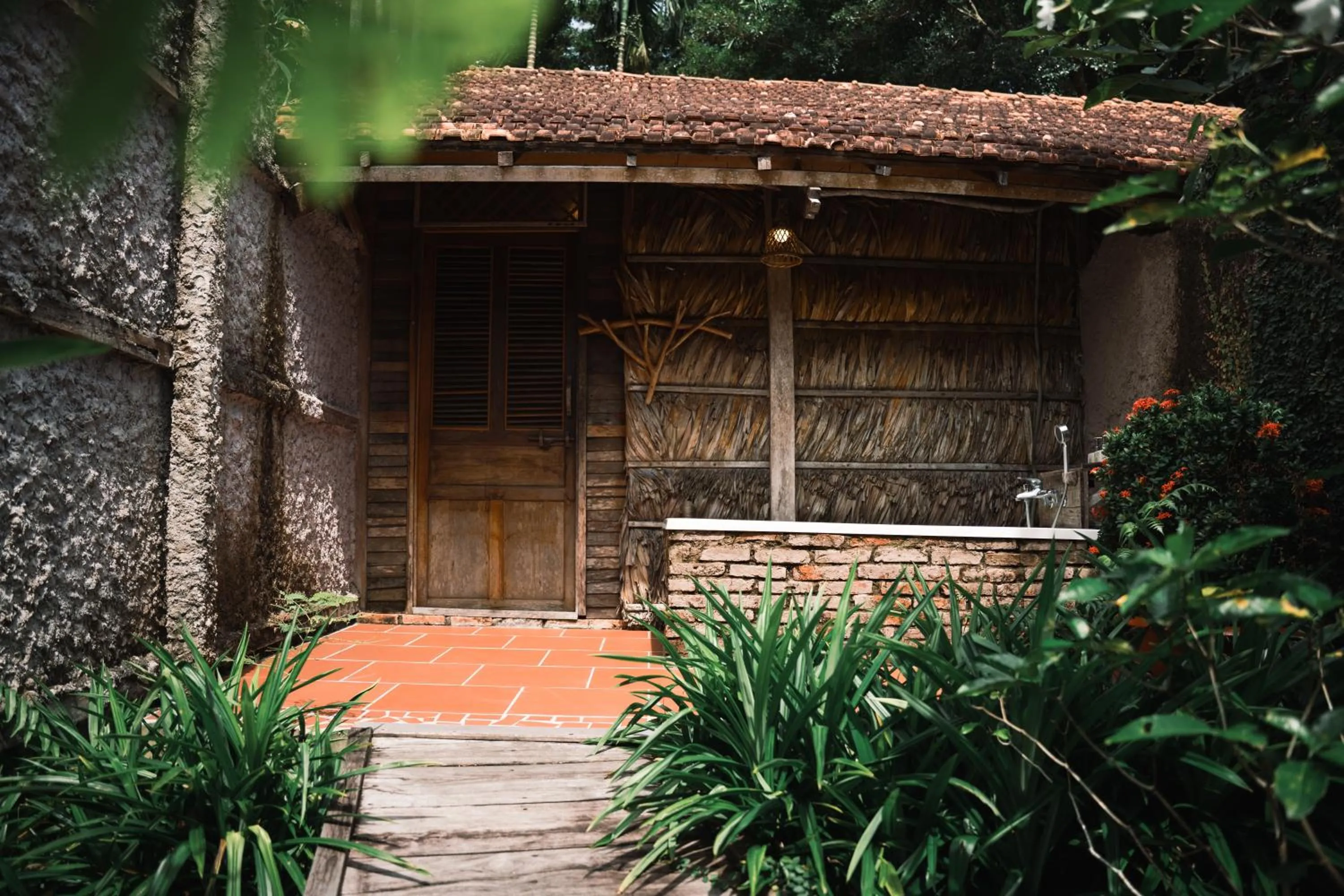Property building in Vamxang Rustic Home