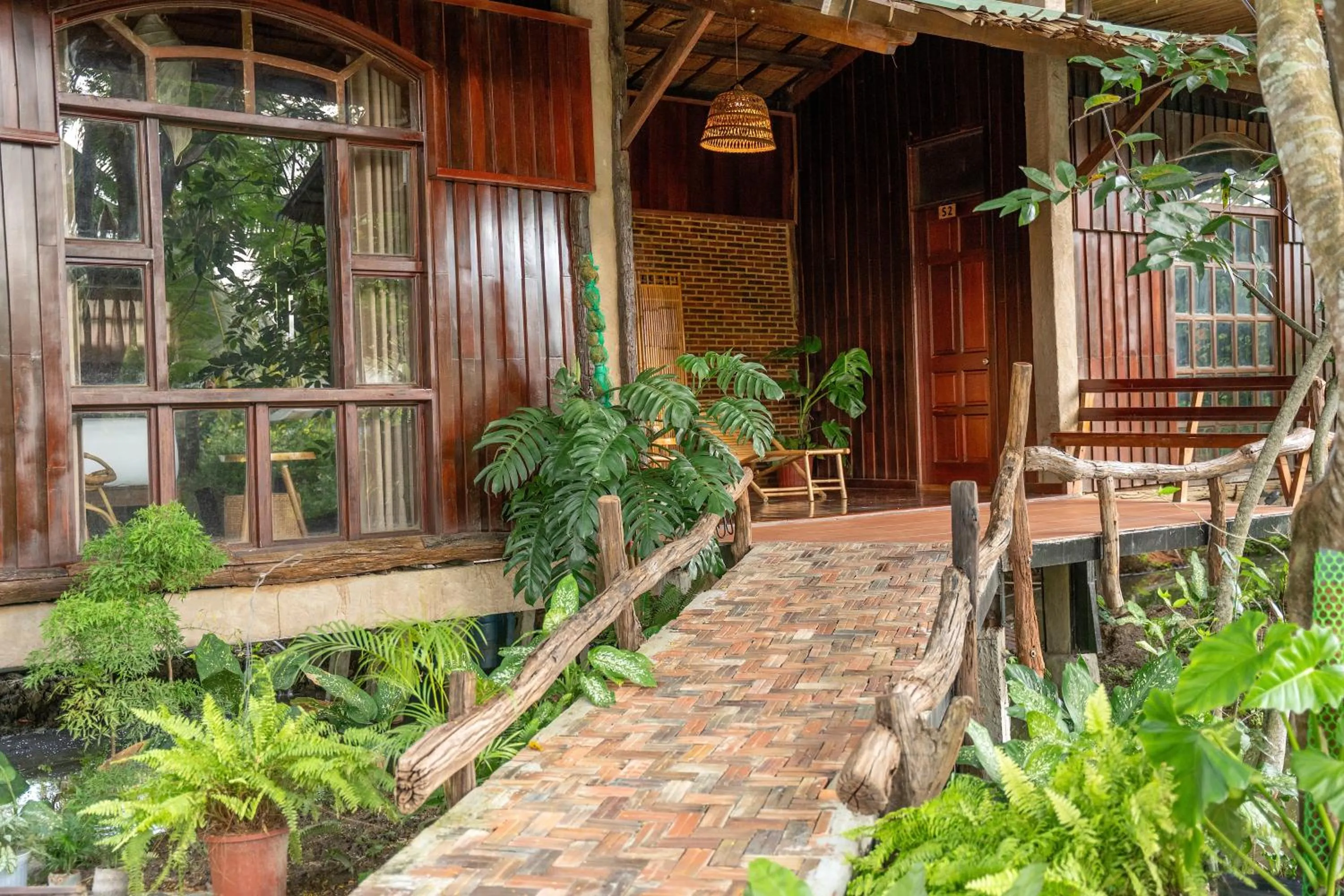Property building in Vamxang Rustic Home