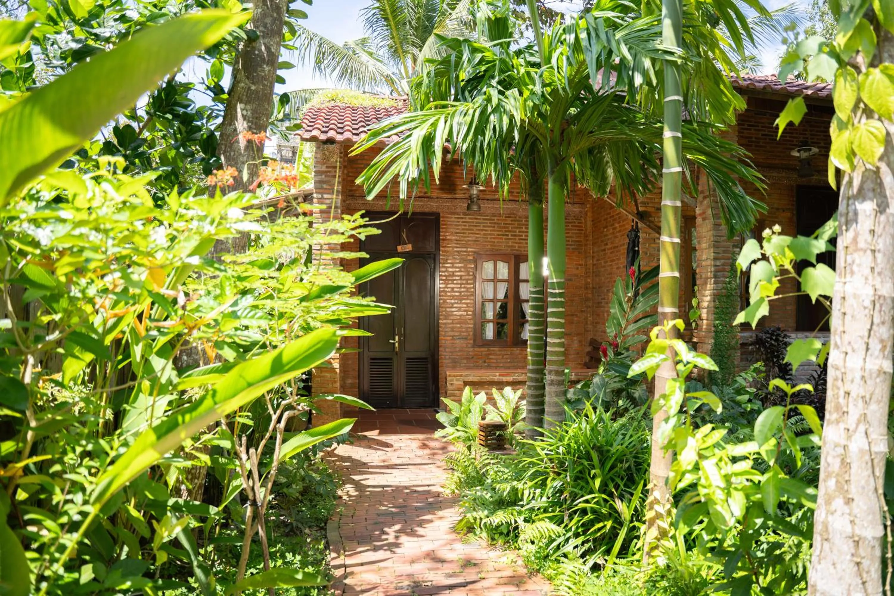 Property building in Vamxang Rustic Home