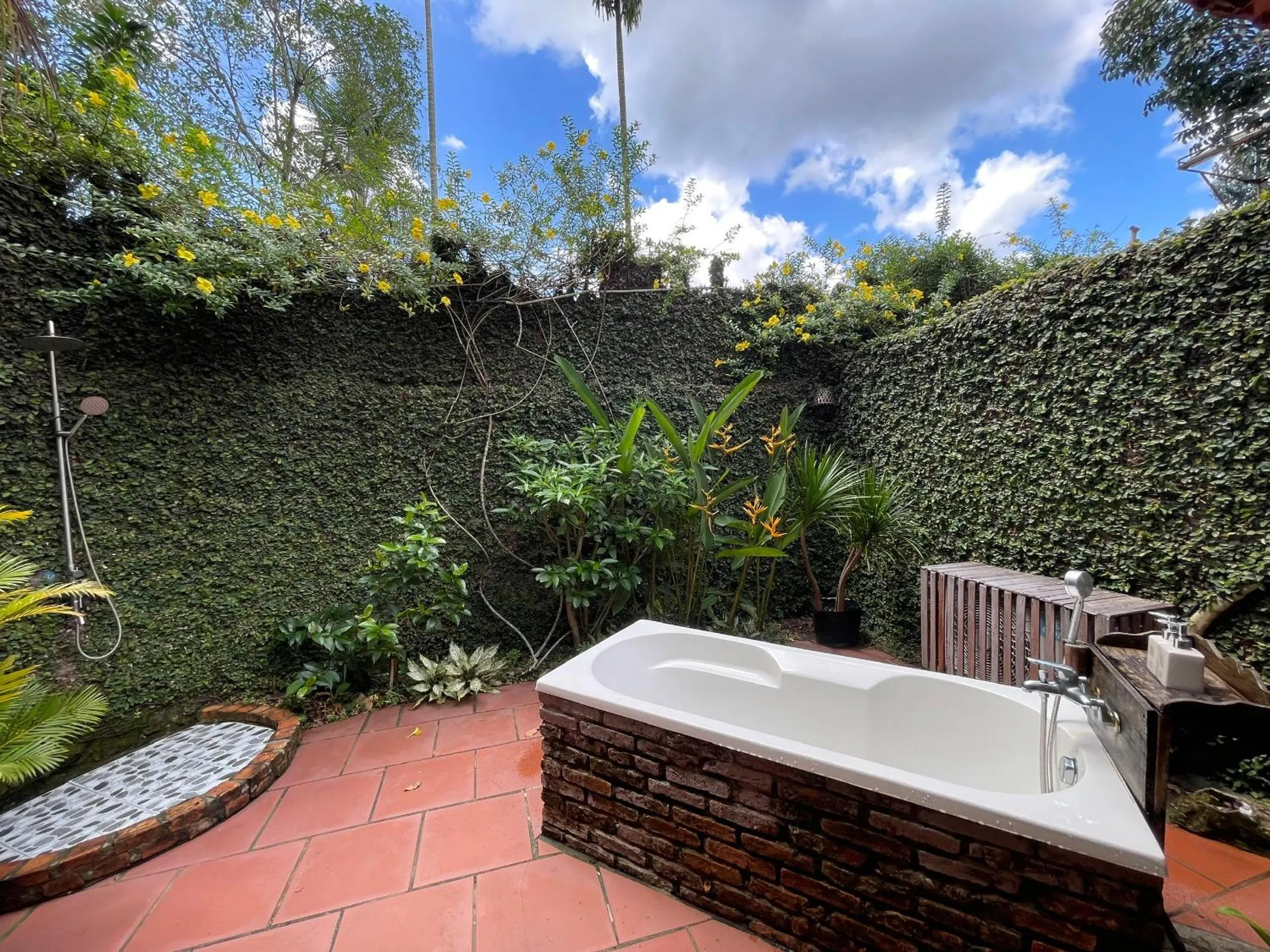 Property building in Vamxang Rustic Home