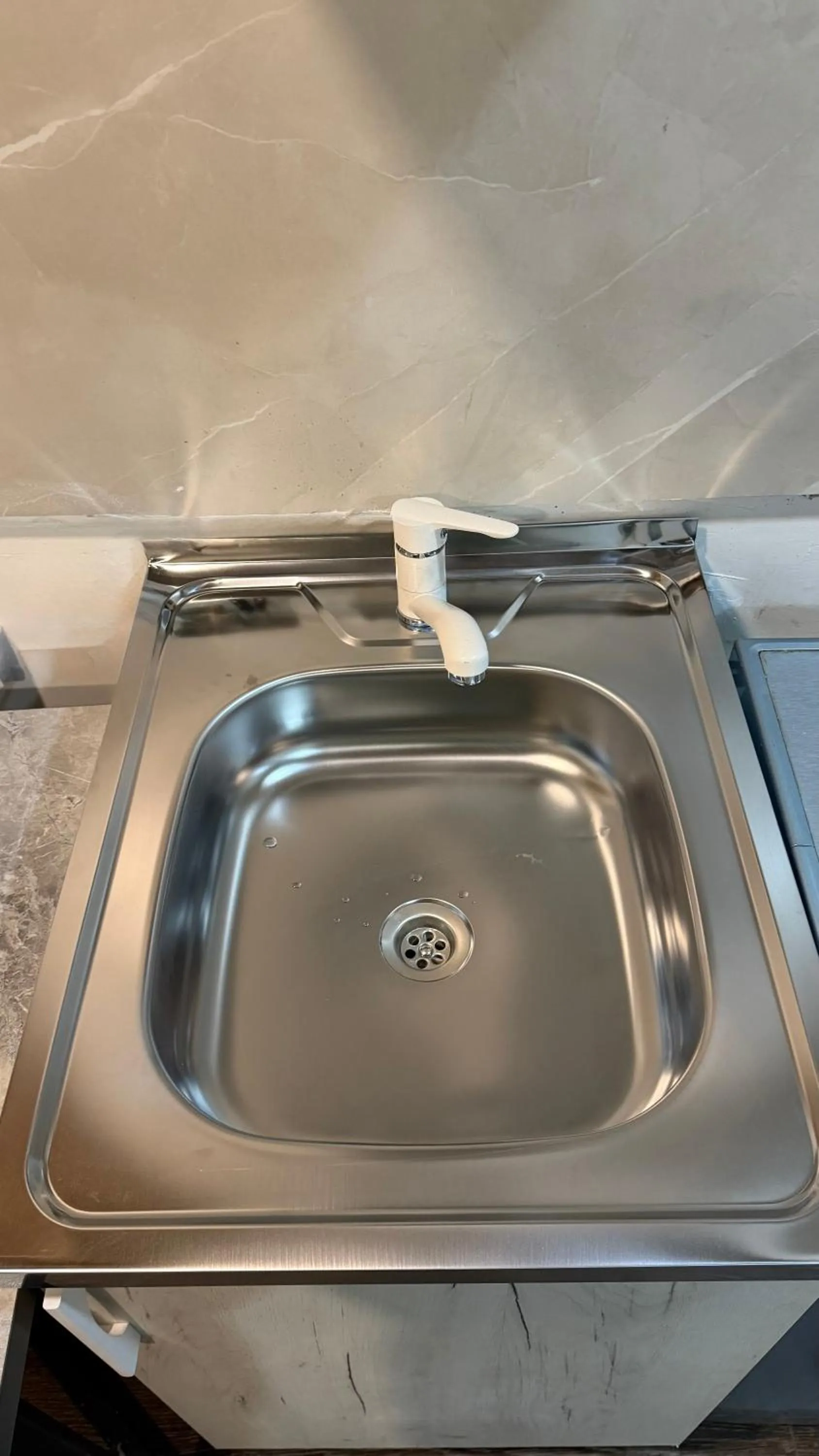 Kitchen or kitchenette in Vahe's corner house