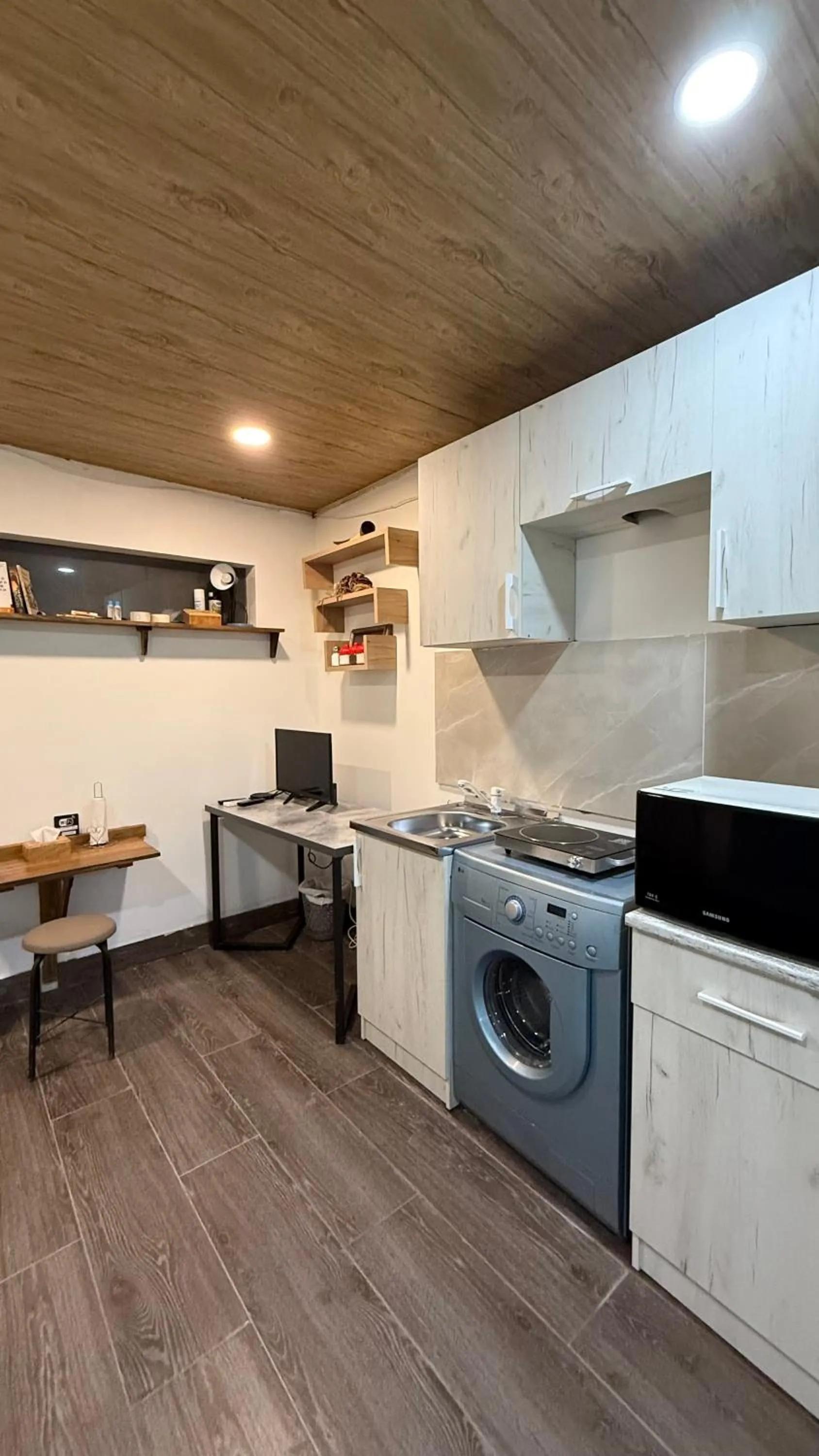 Kitchen or kitchenette in Vahe's corner house