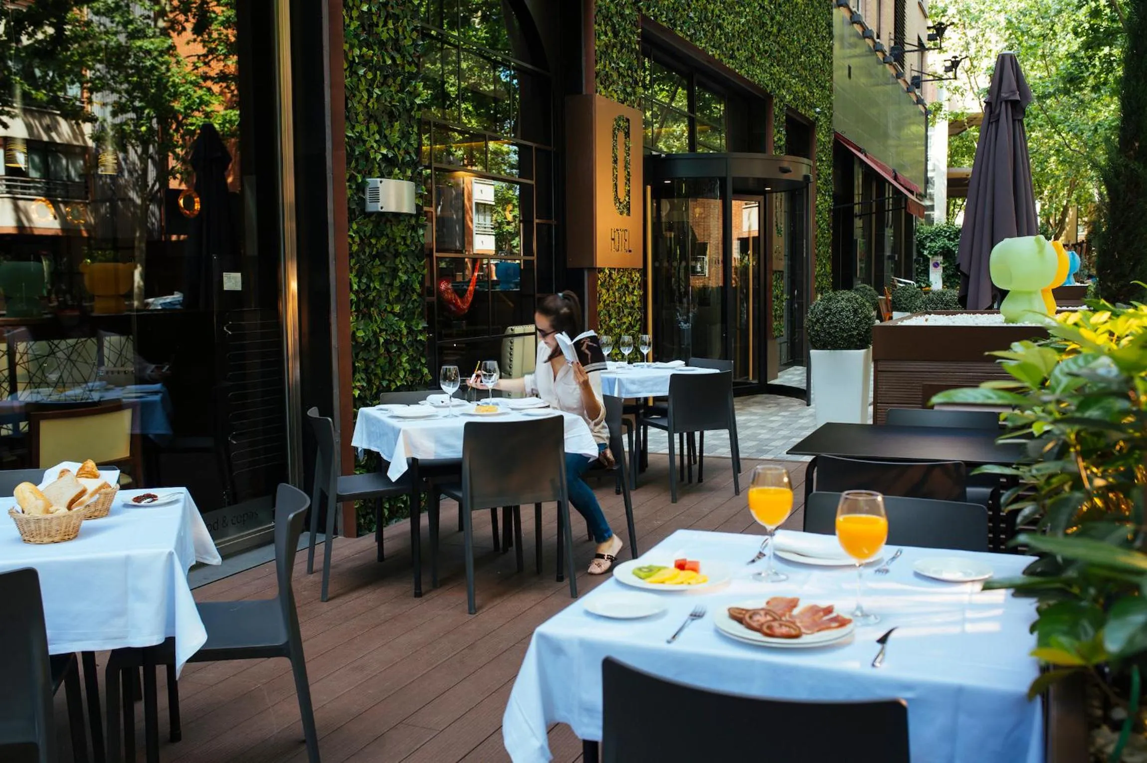 Buffet breakfast in Hotel Mirador de Chamartín