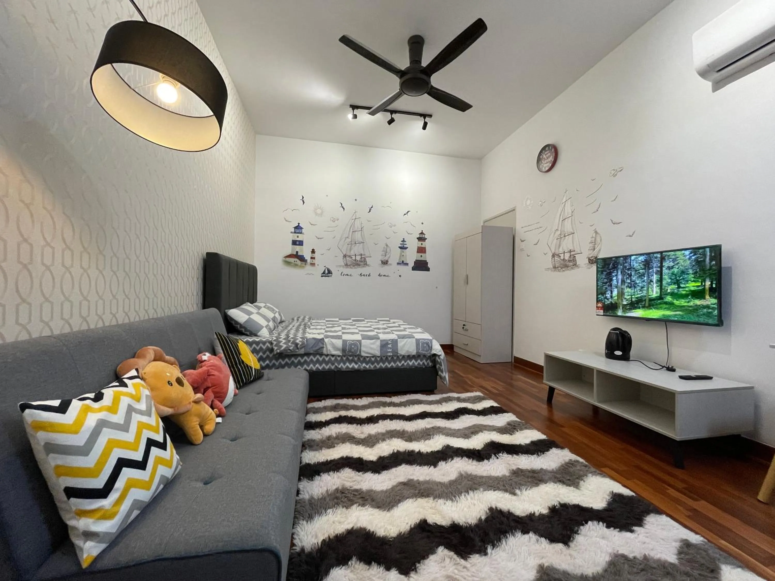 Bed in Pacific Tower Petaling Jaya Near Jaya One, University Malaya, Columbia Hospital By My Homez