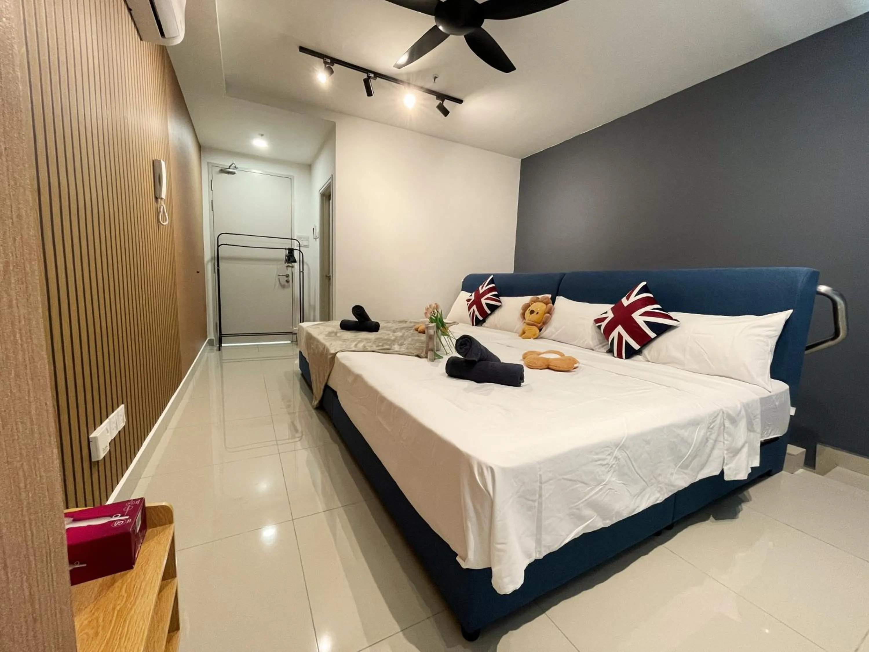 Bed in Pacific Tower Petaling Jaya Near Jaya One, University Malaya, Columbia Hospital By My Homez