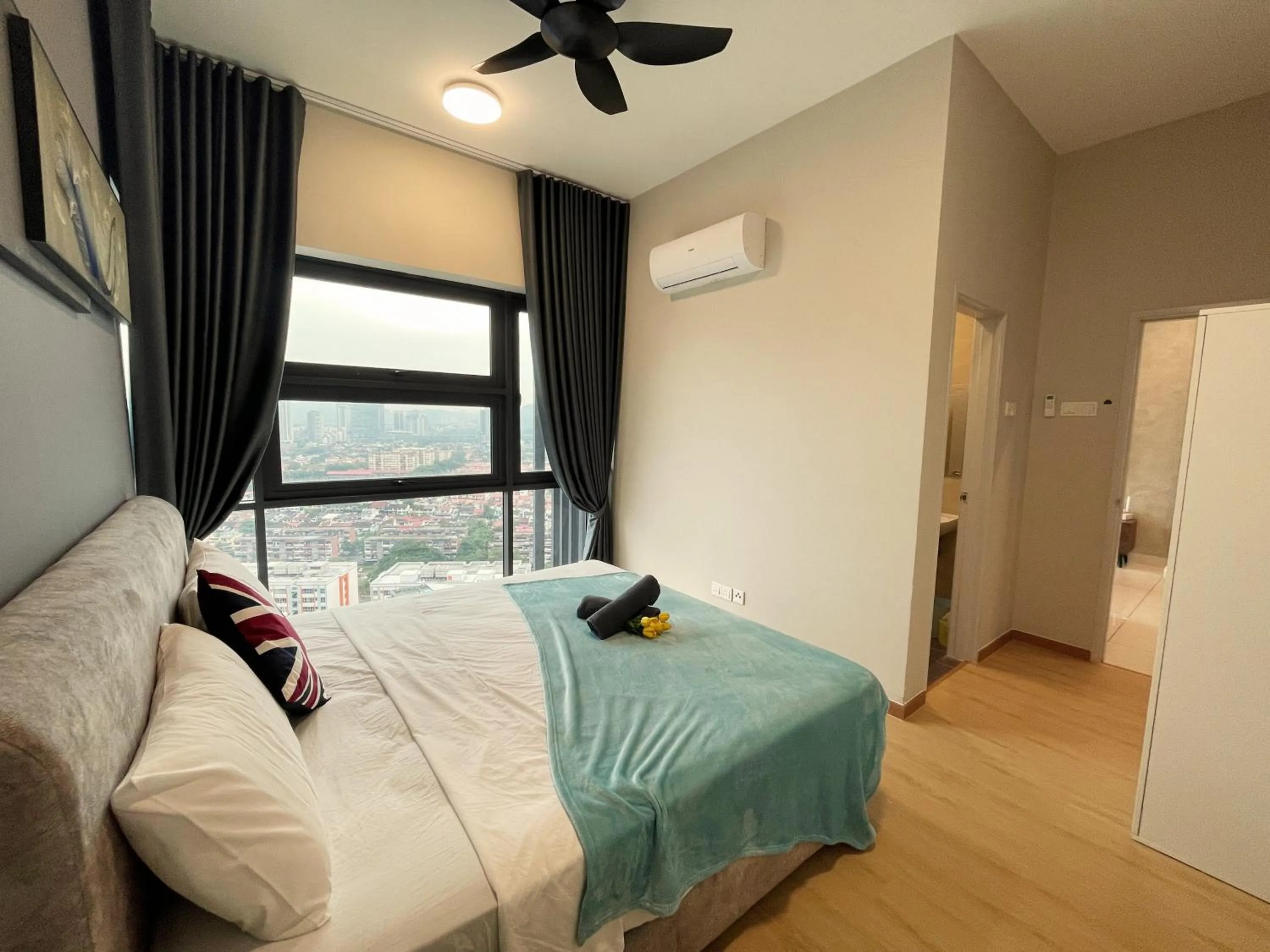 Bed in Pacific Tower Petaling Jaya Near Jaya One, University Malaya, Columbia Hospital By My Homez