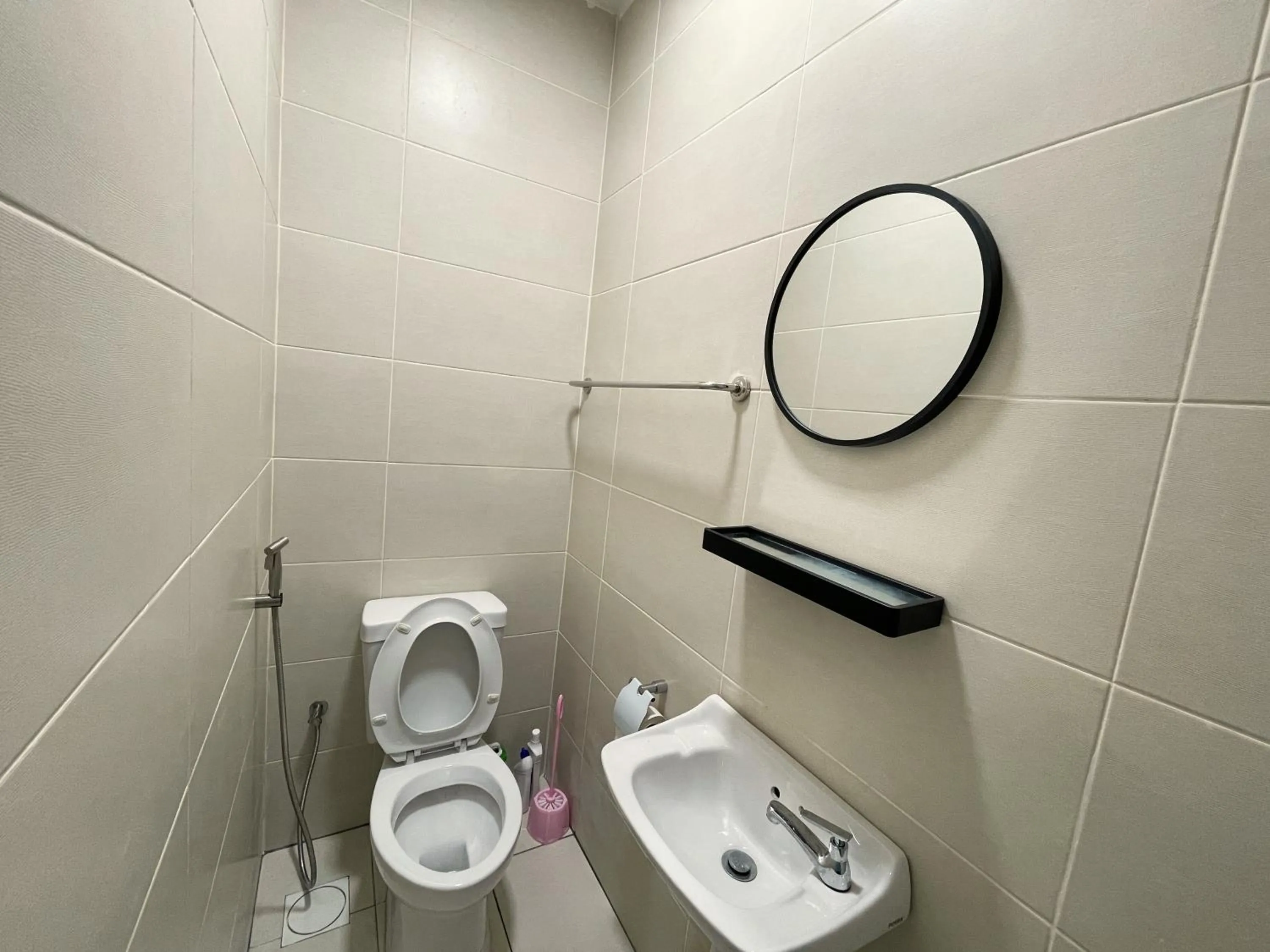 Toilet in Pacific Tower Petaling Jaya Near Jaya One, University Malaya, Columbia Hospital By My Homez