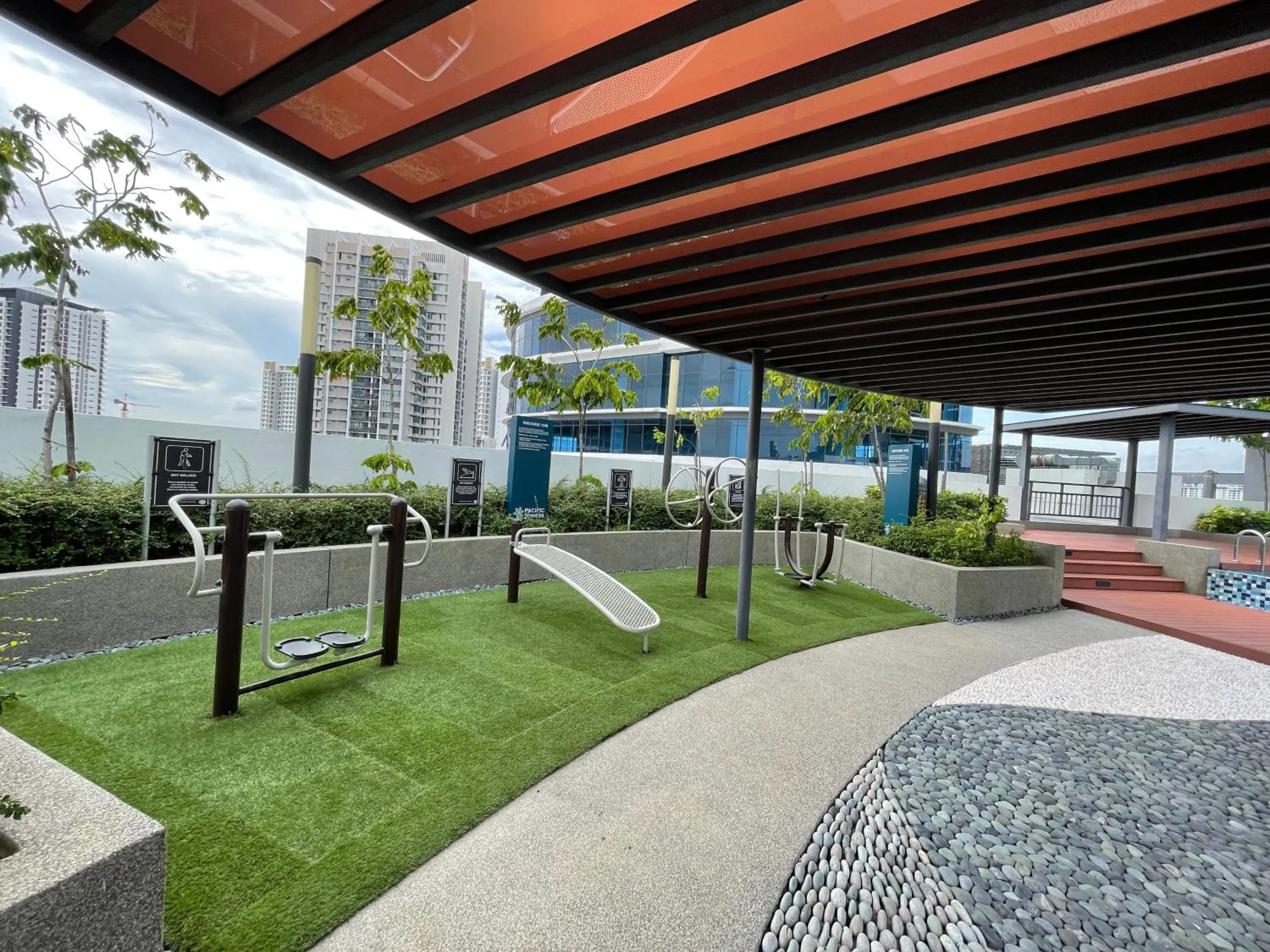 Day in Pacific Tower Petaling Jaya Near Jaya One, University Malaya, Columbia Hospital By My Homez