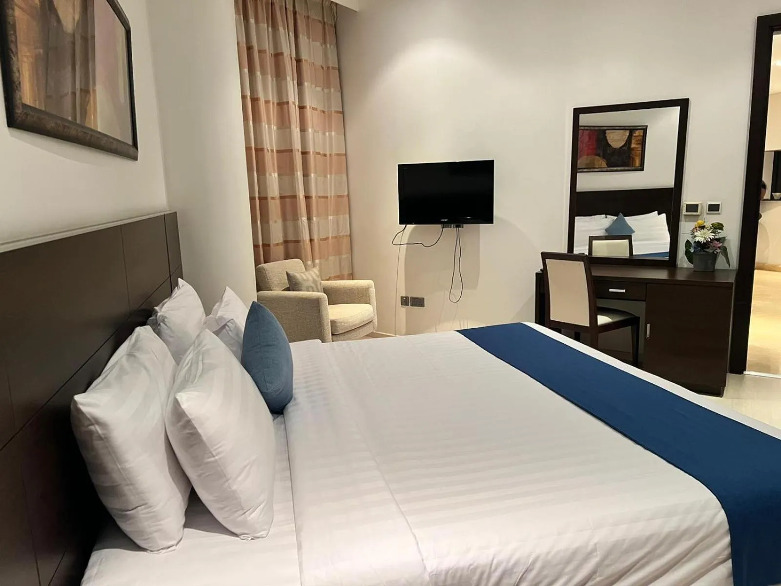 Bedroom in Butterfly Residence