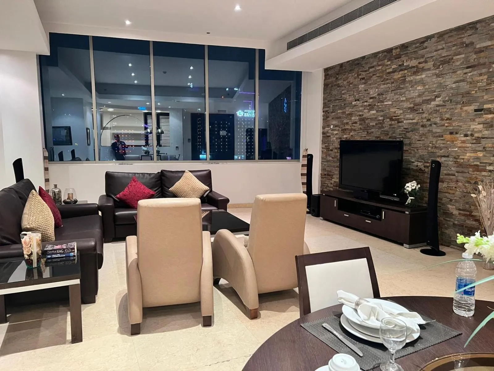 Communal lounge/ TV room in Butterfly Residence