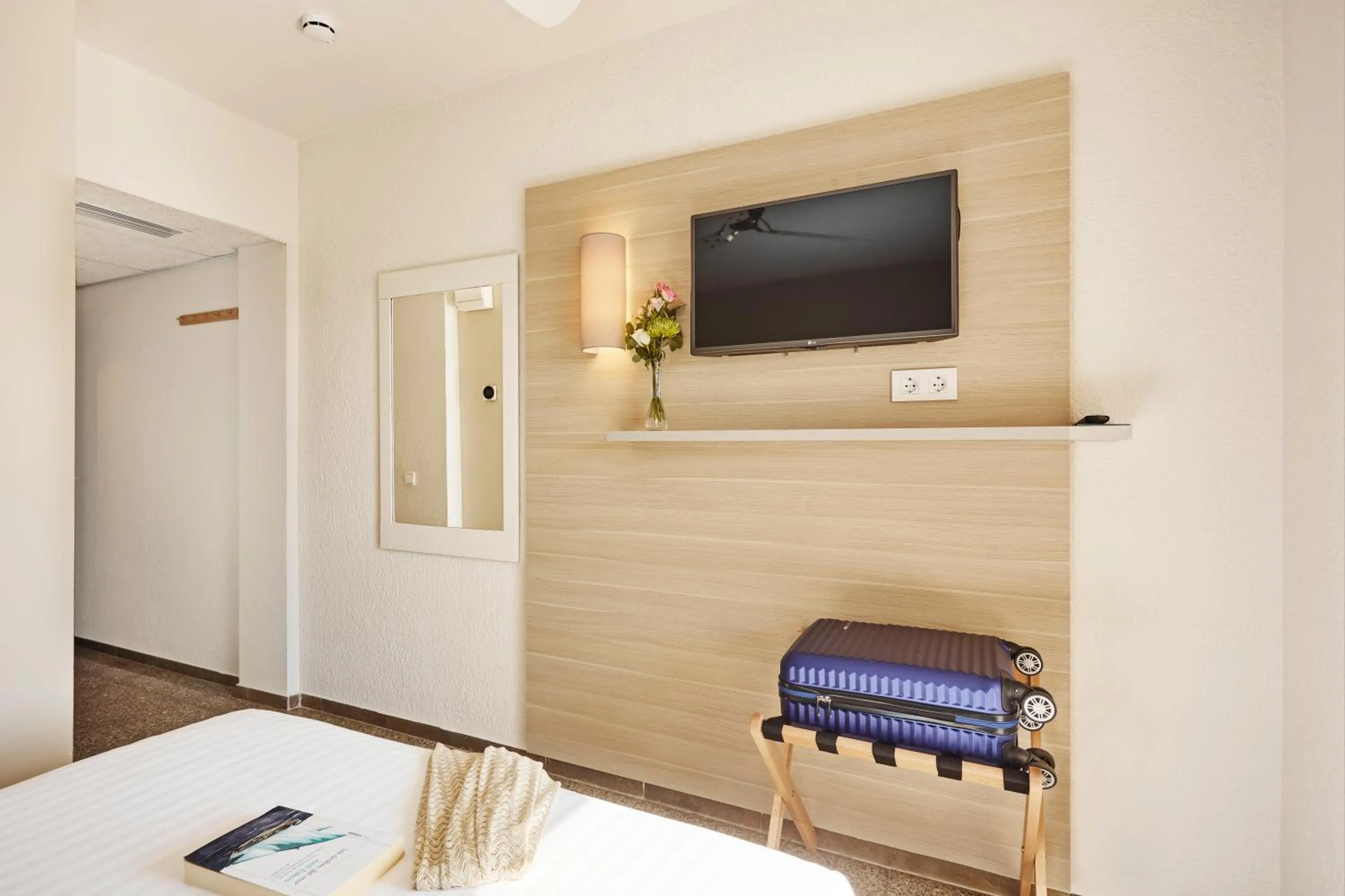 Bedroom, Bed in Prestige Goya Park