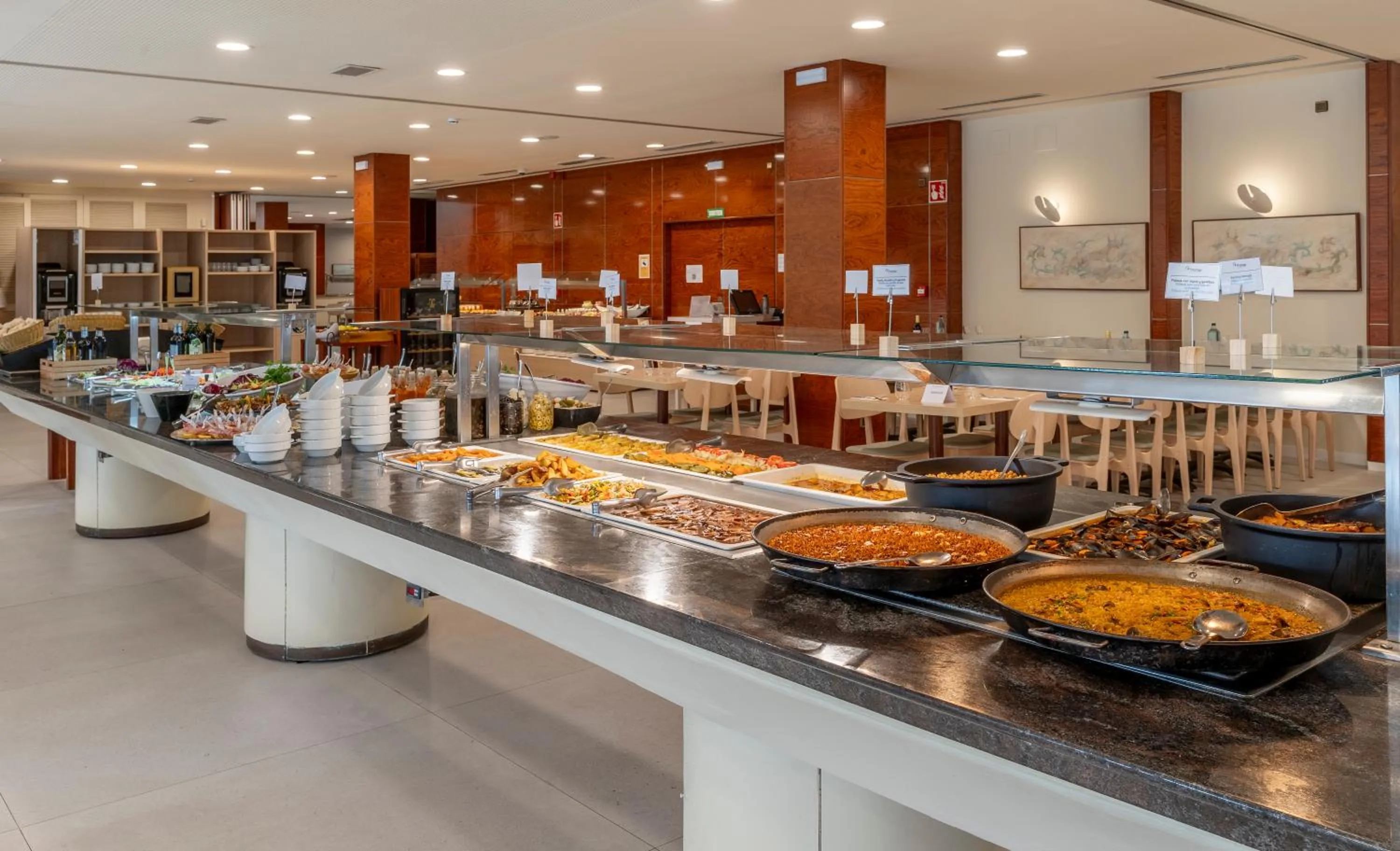 Restaurant/places to eat in Prestige Goya Park