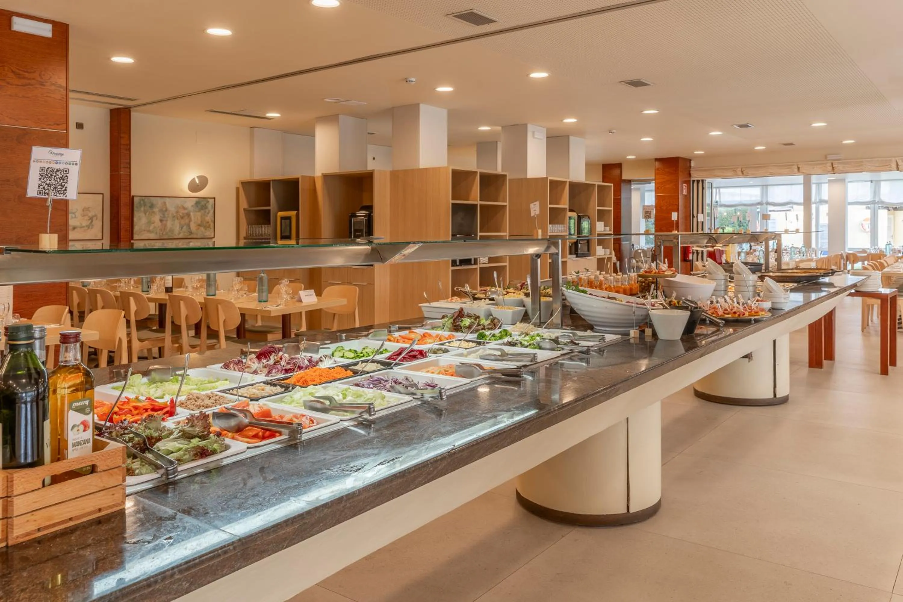 Restaurant/places to eat in Prestige Goya Park