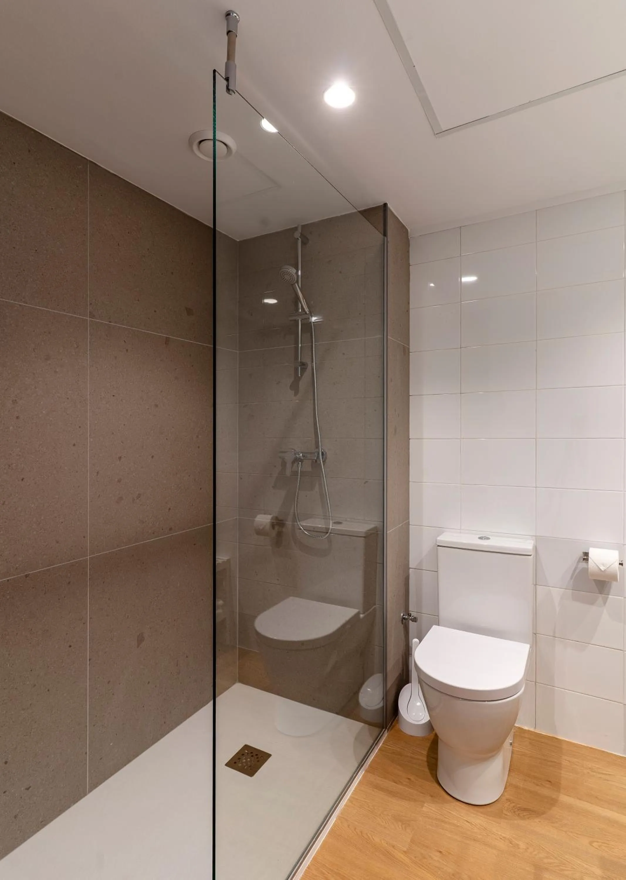 Shower in Prestige Goya Park