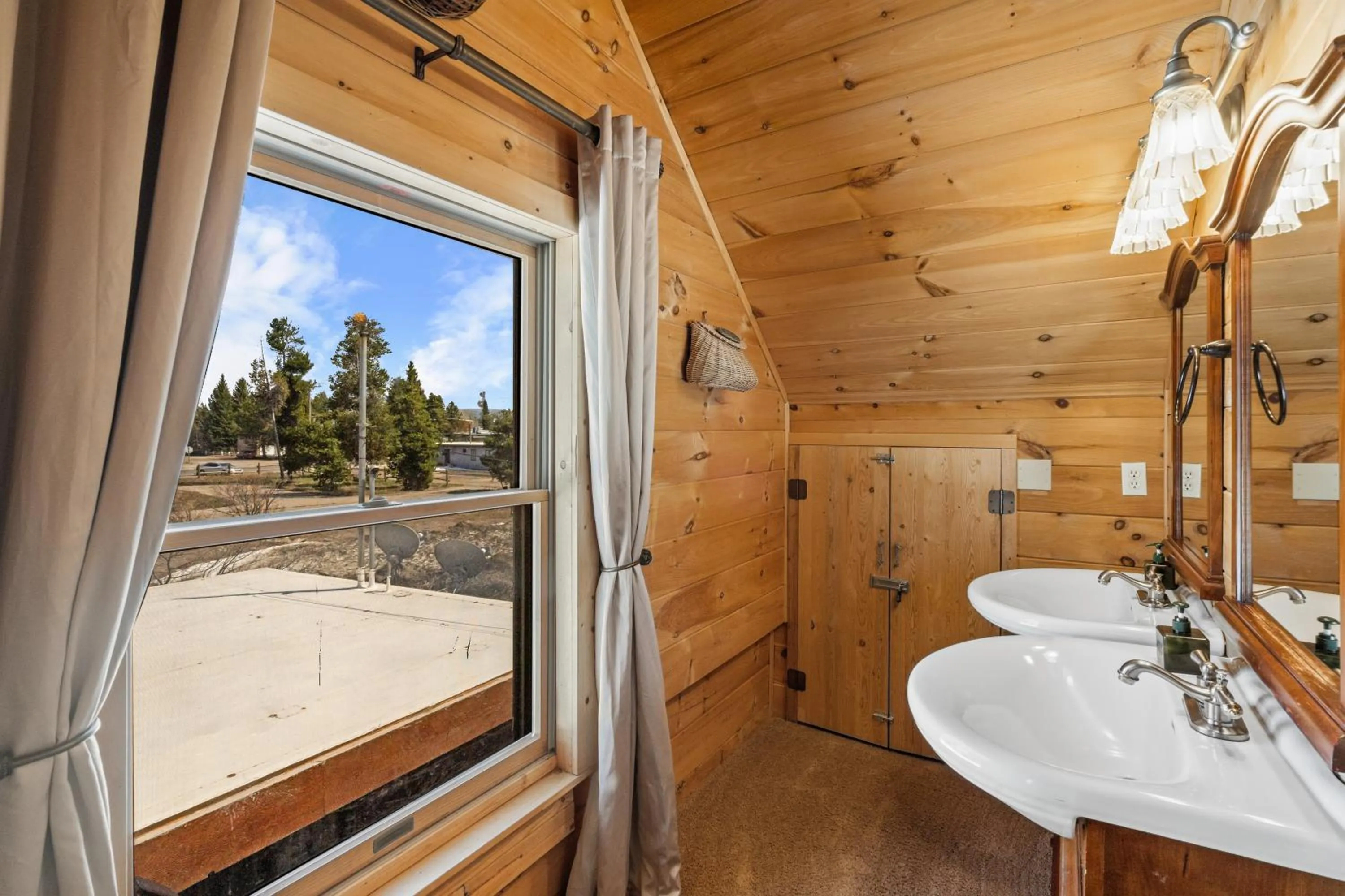 Bathroom in The Bucking Moose