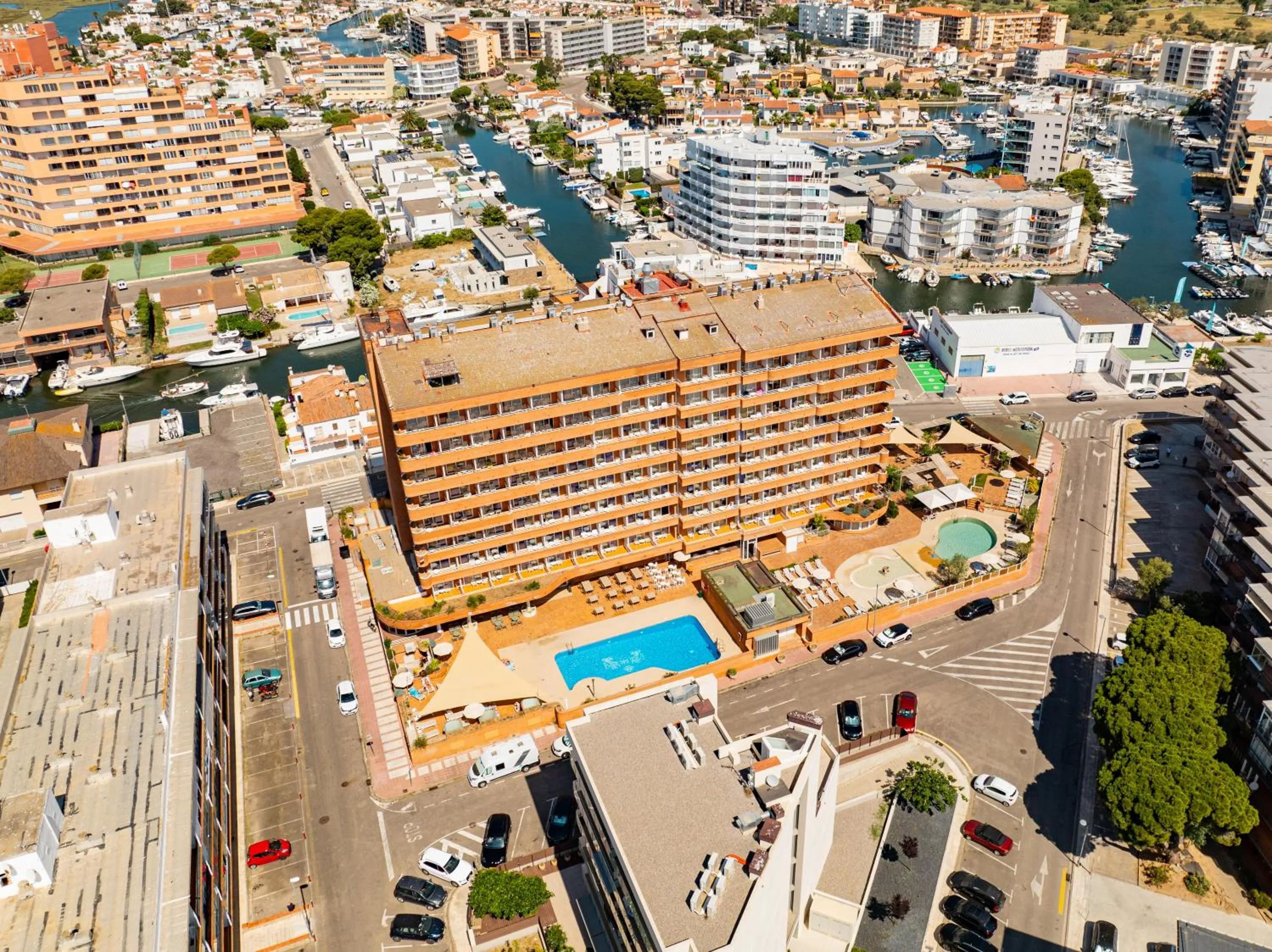 Property building in Prestige Sant Marc