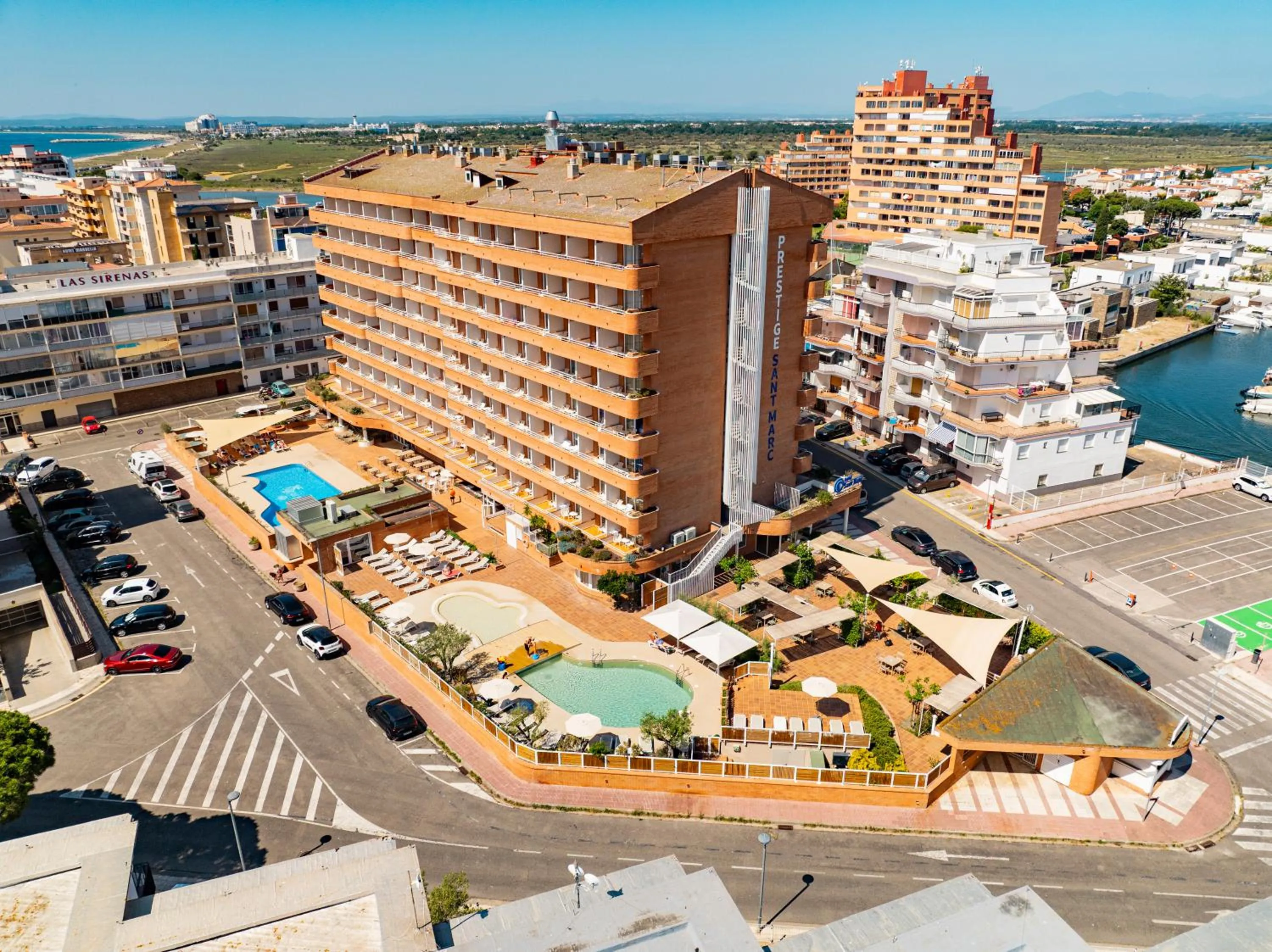 Property building in Prestige Sant Marc