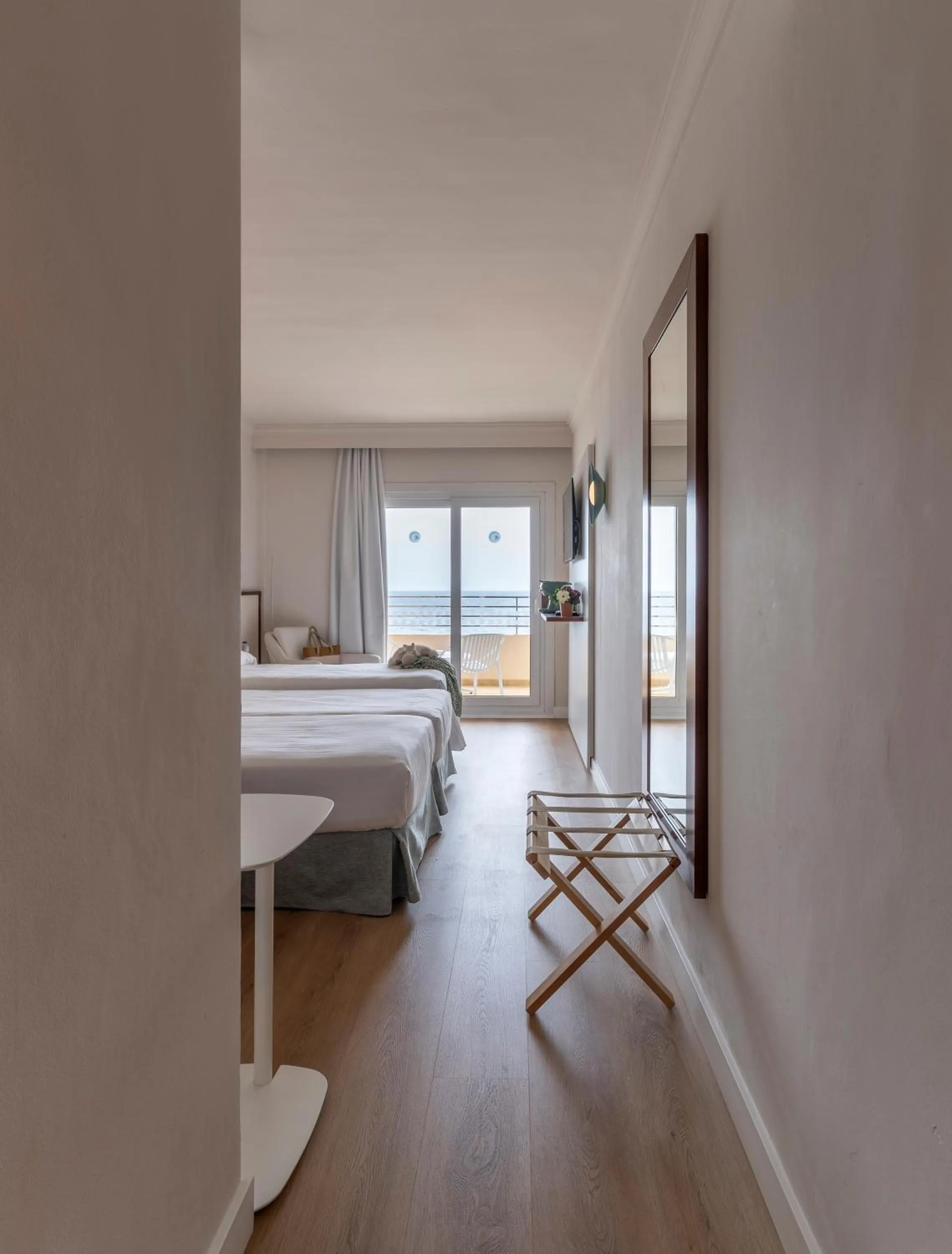 Bed in Prestige Victoria