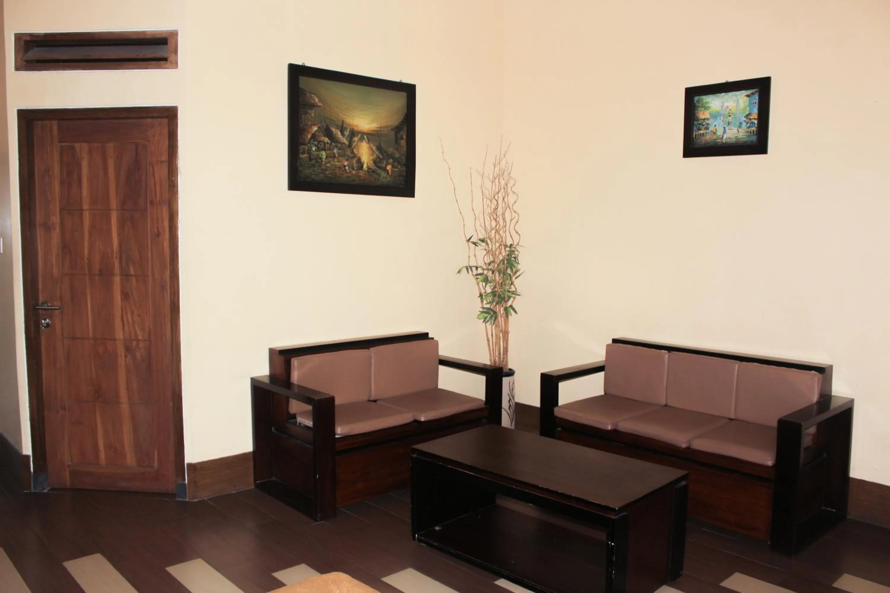 Living room in SM Bromo Hotel