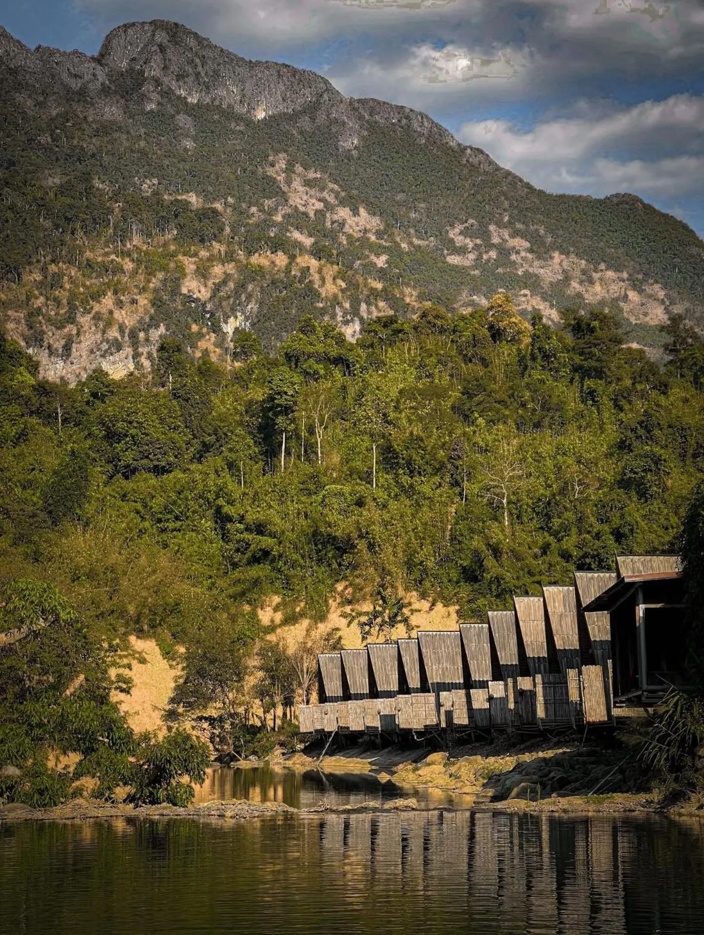 Vangvieng Angsavanh Resort