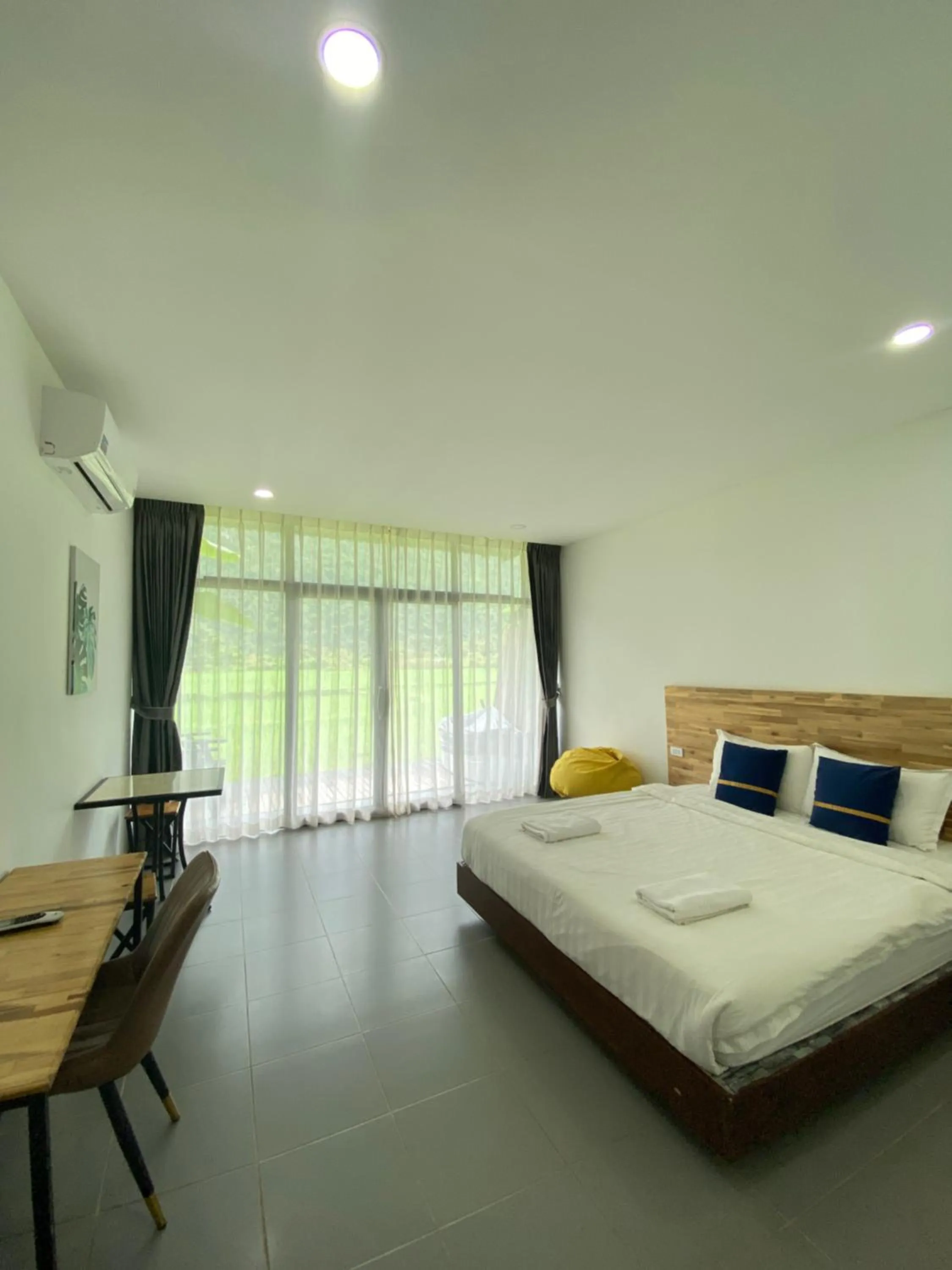 Bed in Vangvieng Angsavanh Resort