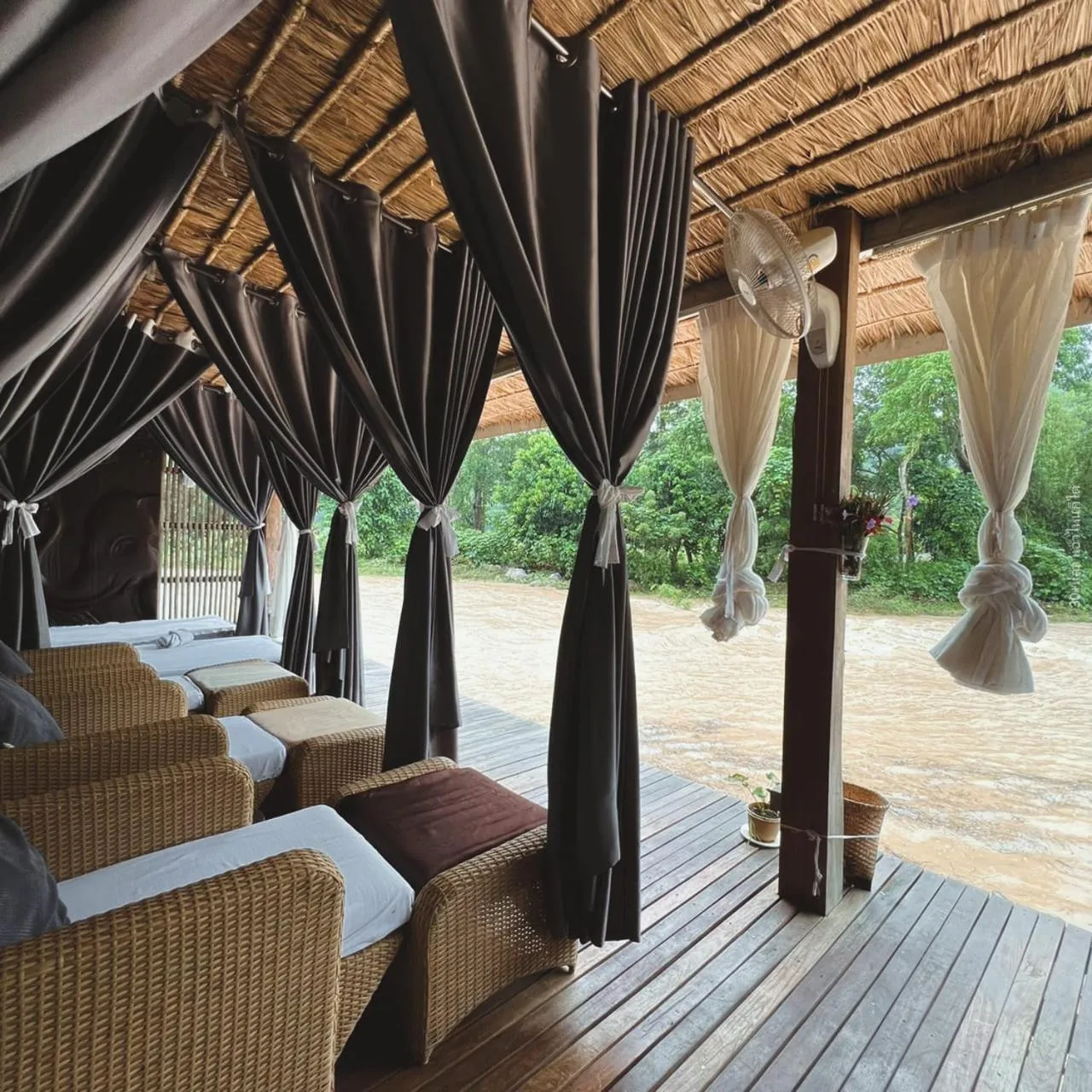 Vangvieng Angsavanh Resort