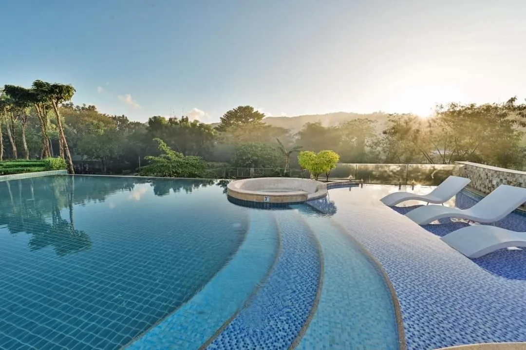 Swimming pool in Estancia de lorenzo