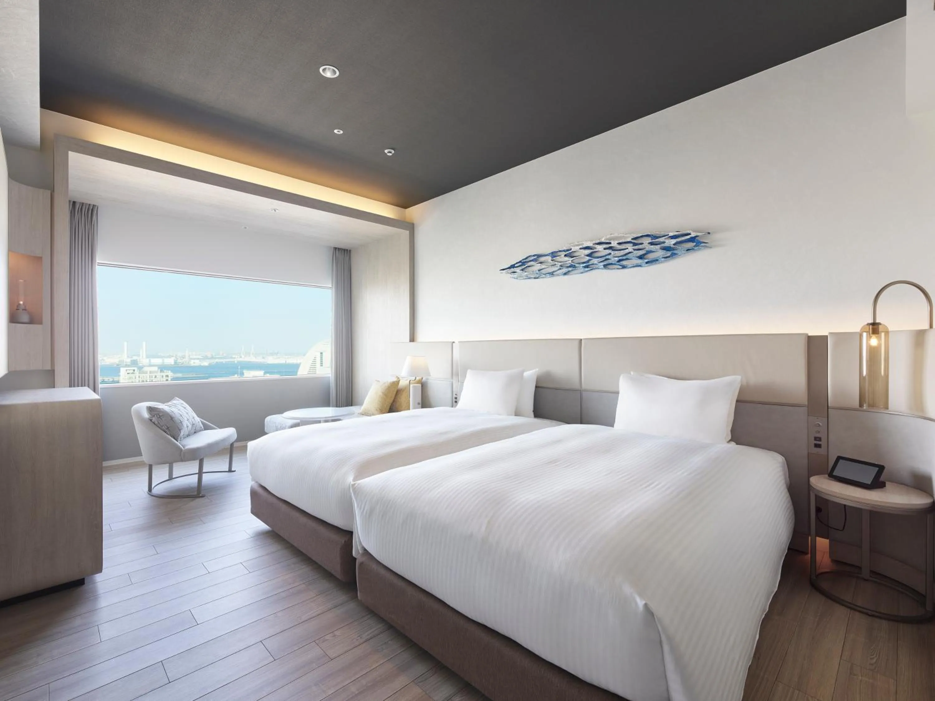 Photo of the whole room, Bed in Mitsui Garden Hotel Yokohama Minatomirai Premier