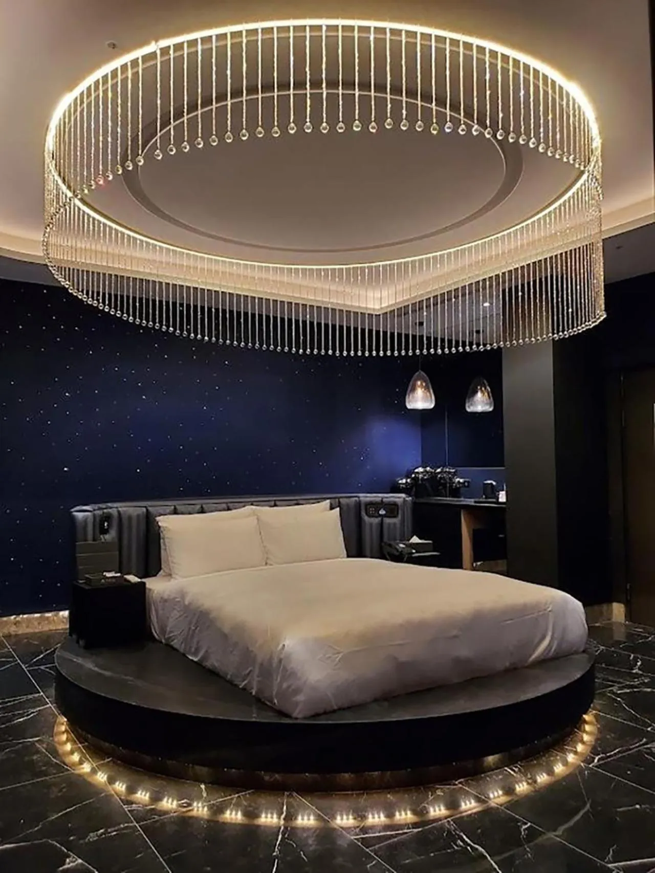 Bedroom in Domo Hotel