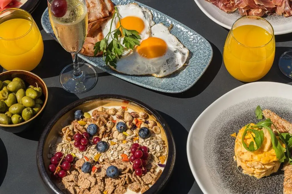 Restaurant/places to eat in Pure Salt Garonda - Adults Only