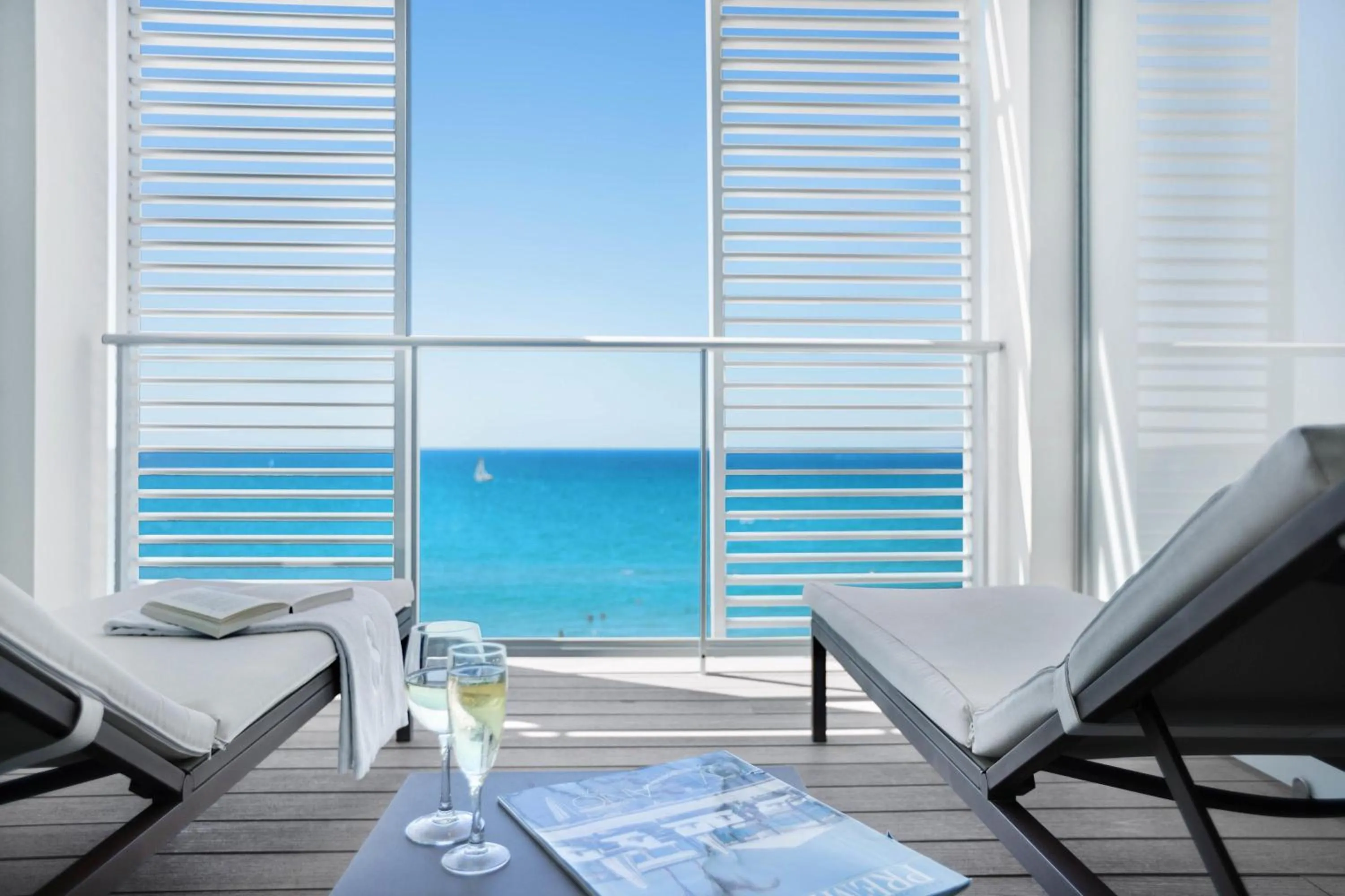 Photo of the whole room in Pure Salt Garonda - Adults Only