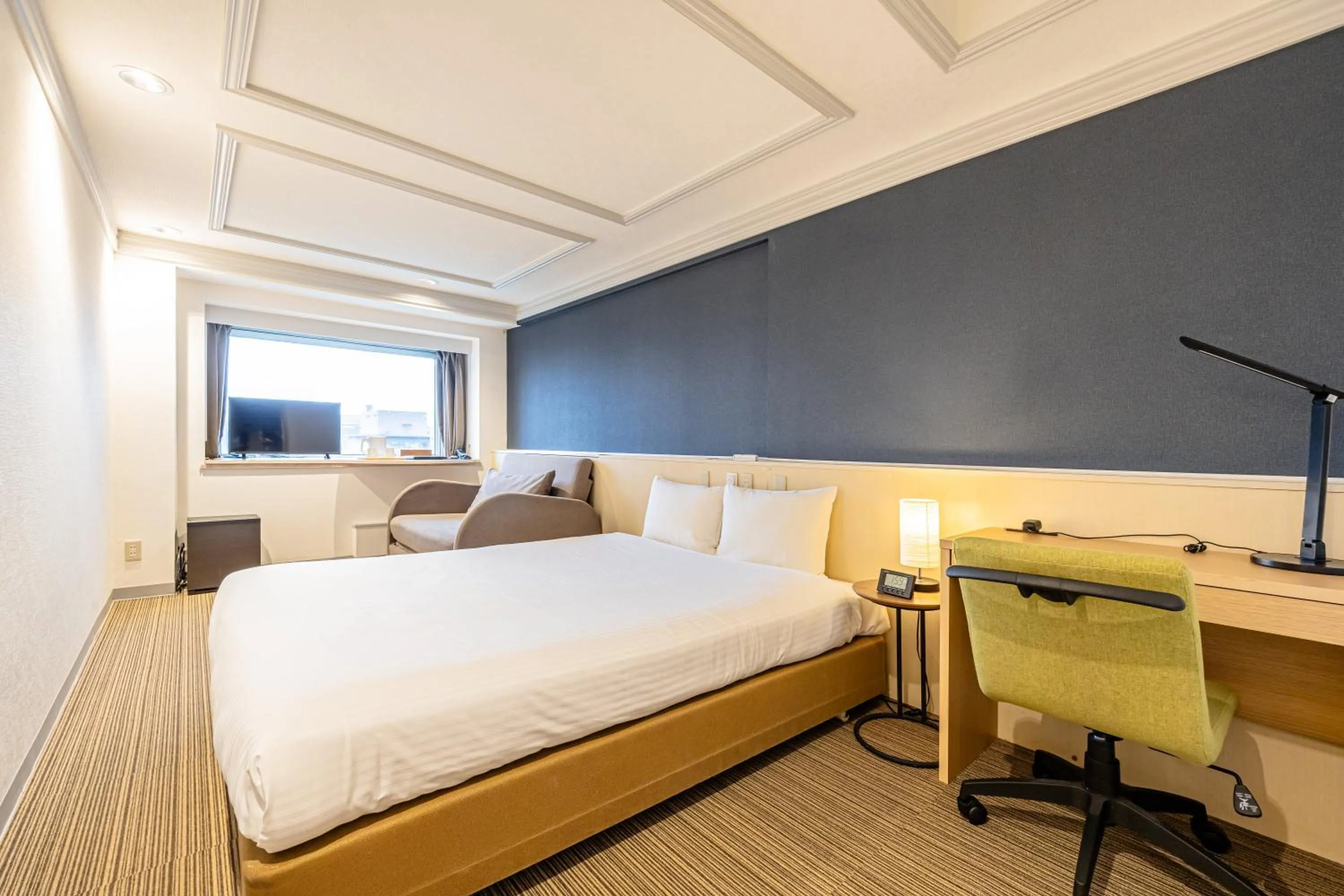 Photo of the whole room, Bed in L stay & grow Harumi